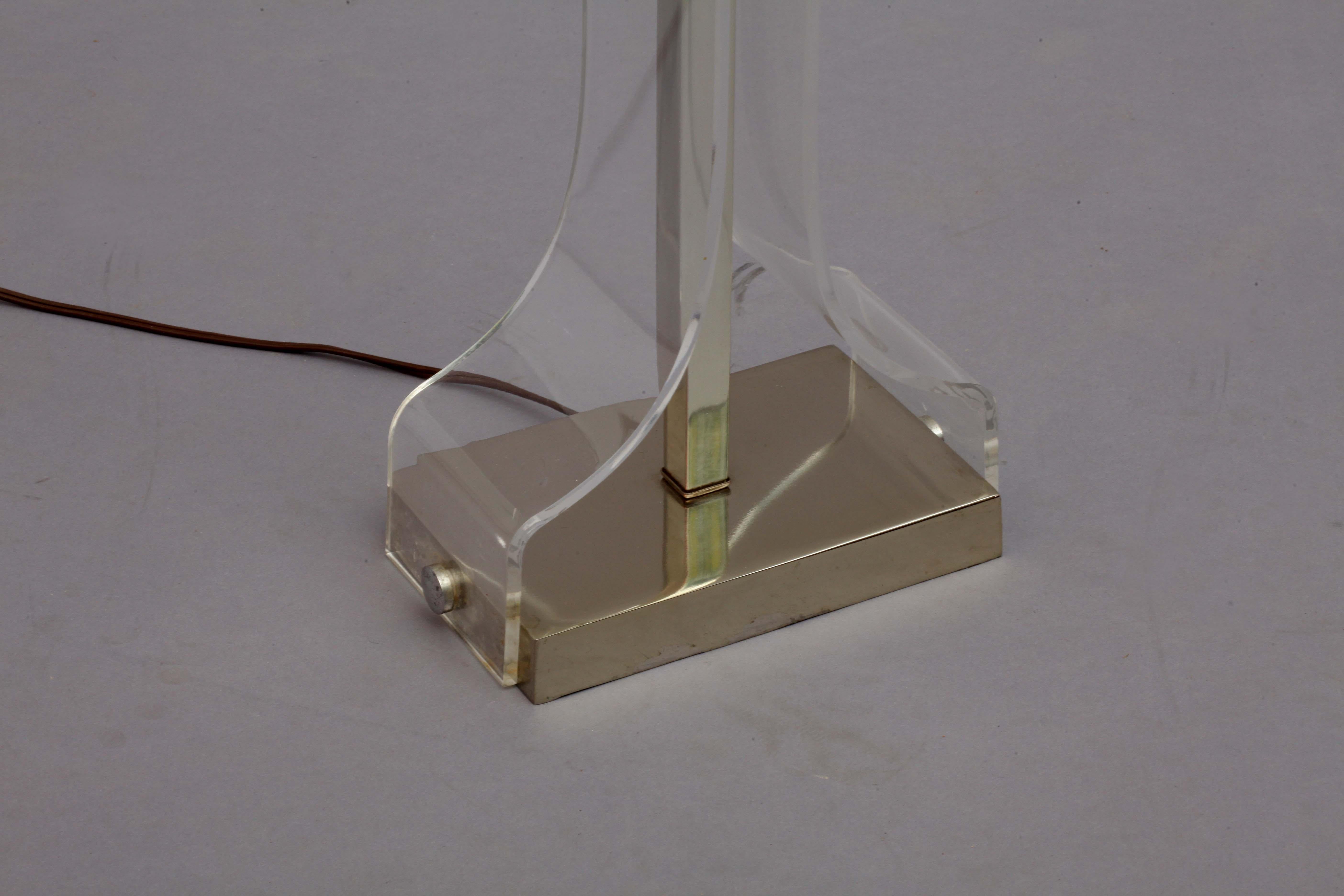Lucite Table Lamp, Italy, 1970 In Good Condition For Sale In Vienna, Vienna
