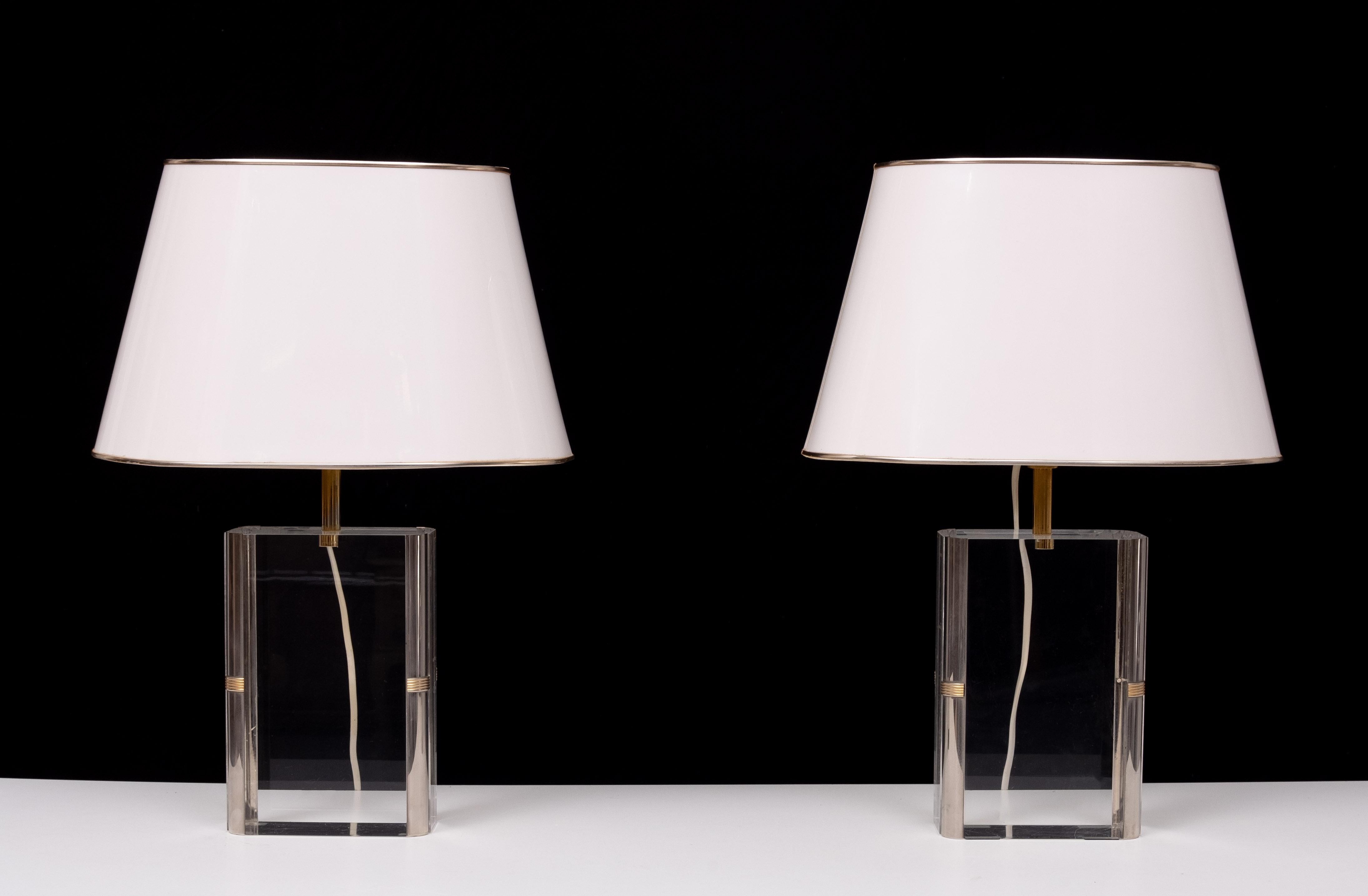 Lucite Table lamps Hollywood Regency 1970s Italy  For Sale 11