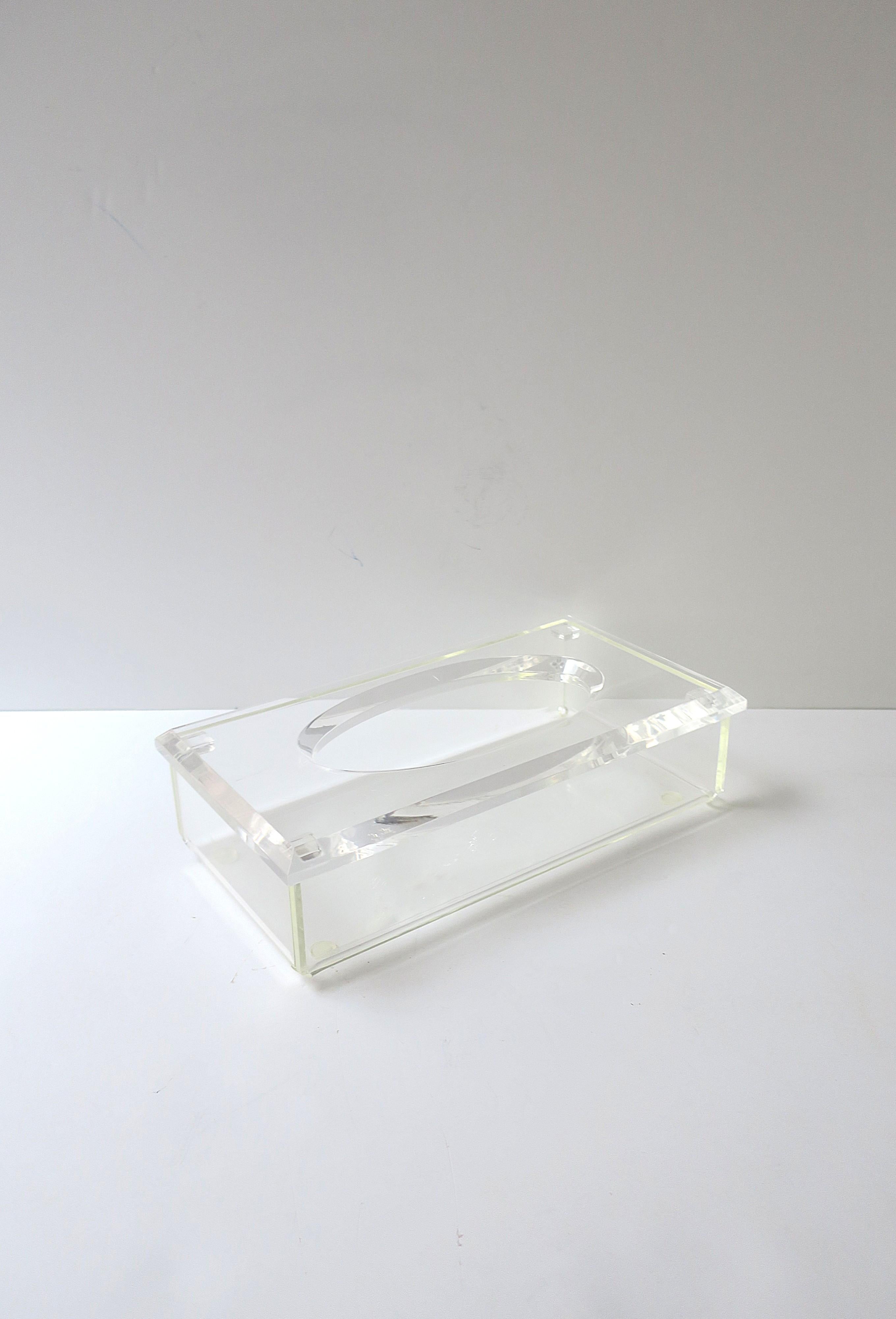 XX secolo Portafazzoletti in lucite in vendita