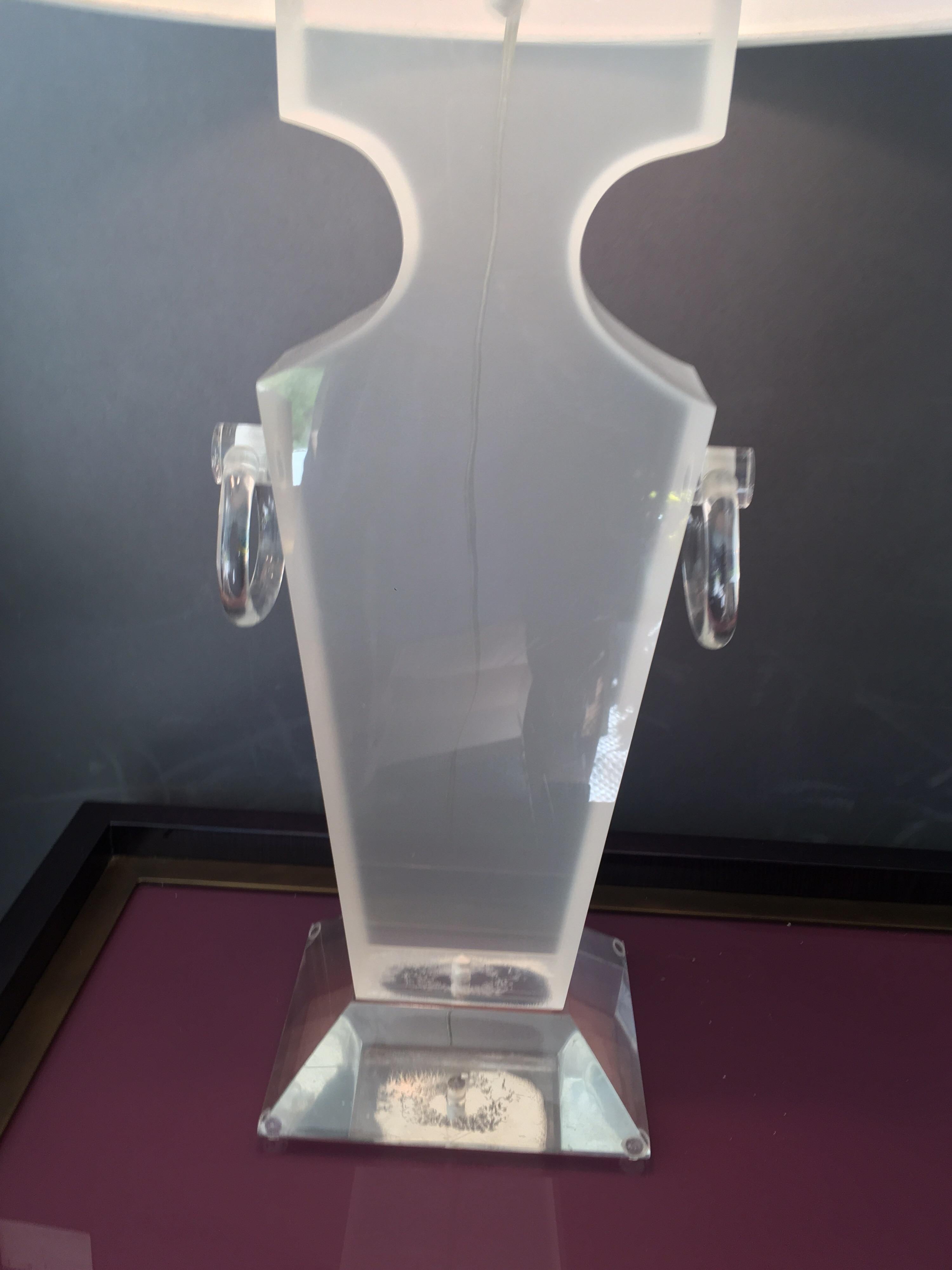 Late 20th Century Lucite Urn Shaped Lamp  For Sale