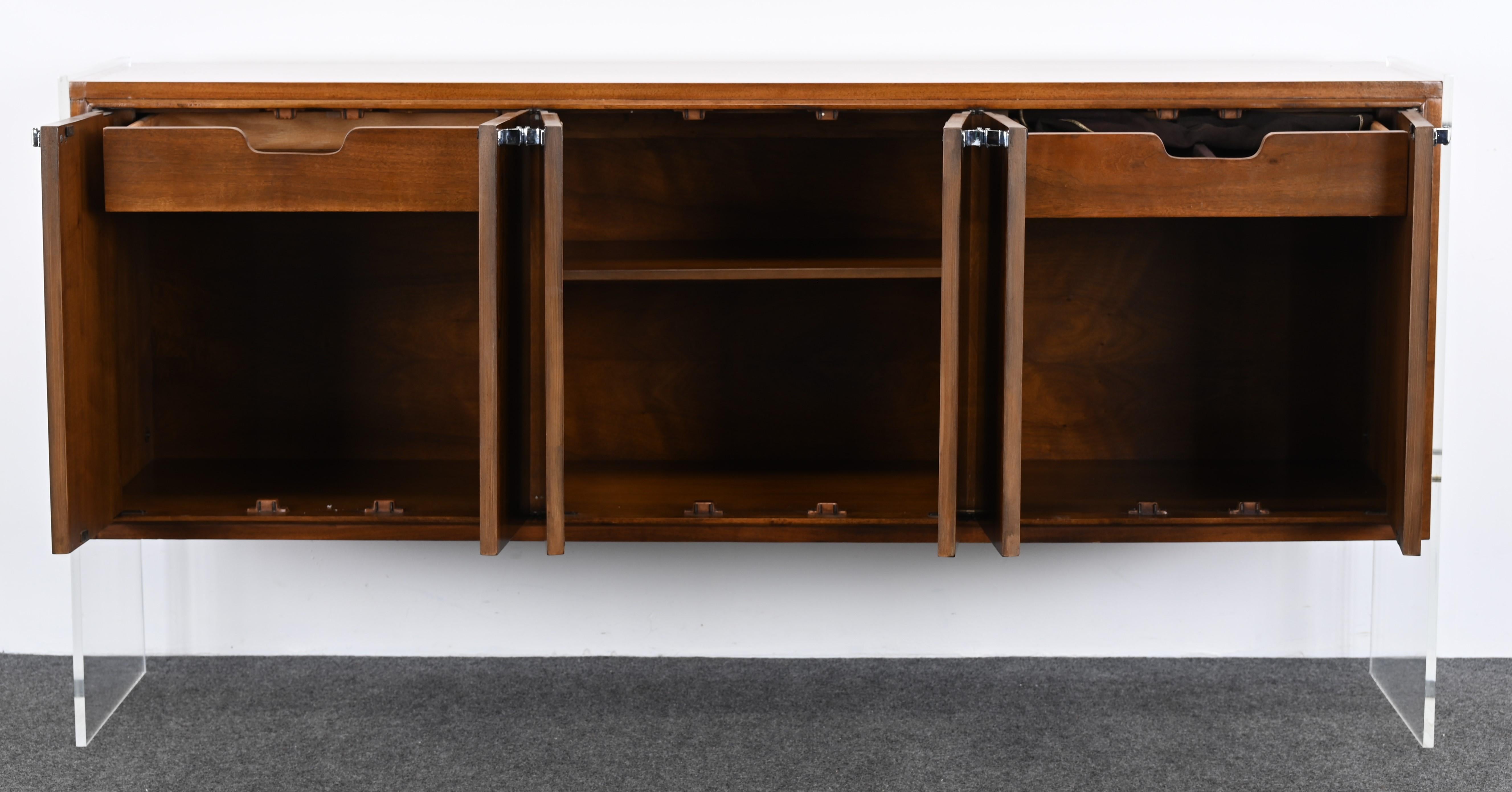 Lucite, Walnut, and Rosewood Credenza in the manner of Milo Baughman, 1960s 5