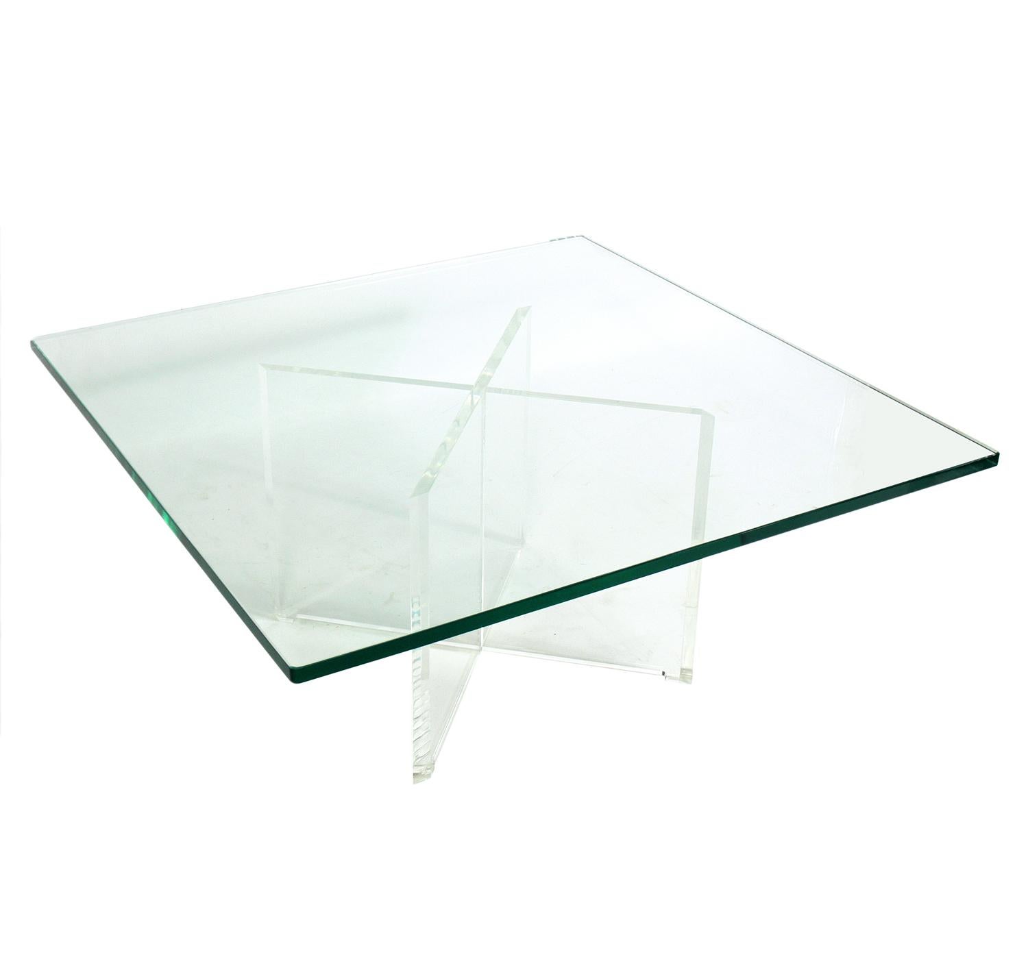 Mid-Century Modern Table basse à base en X en Lucite en vente