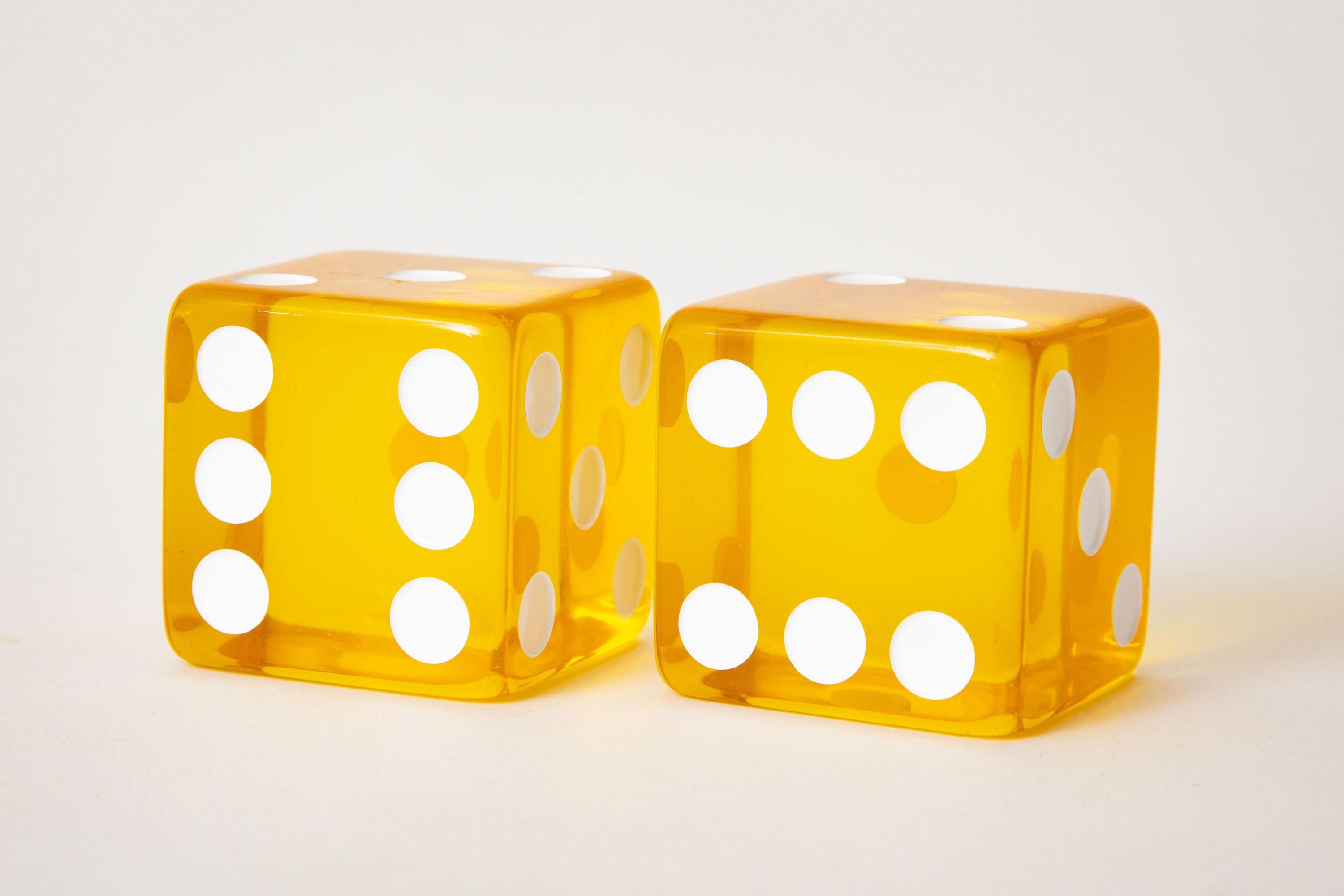  Lucite Yellow and White Square Dice Sculptures Vintage Pair Of In Good Condition In North Miami, FL