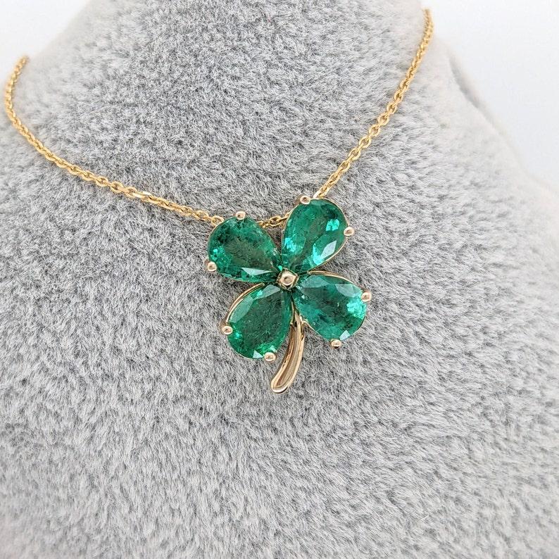 Lucky 2.12ct Emerald 4 Leaf Clover Pendant in Solid 14K Yellow Gold In New Condition In Columbus, OH