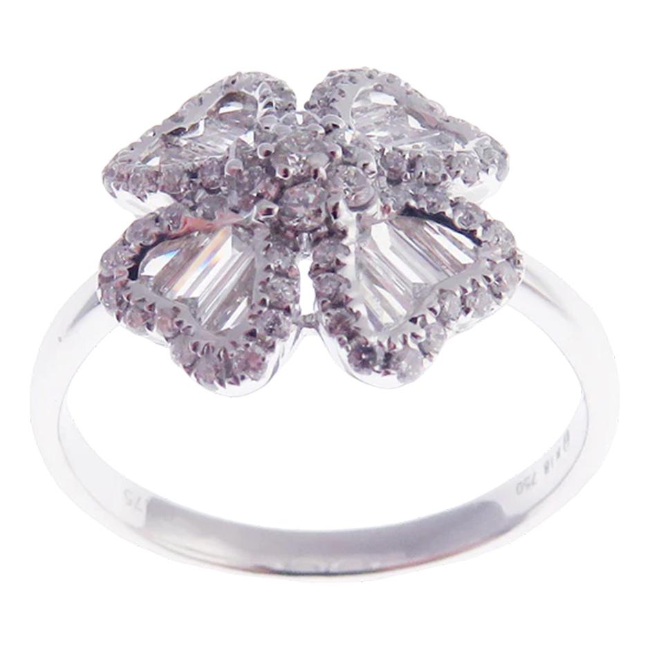 Lucky Baguette Clover Diamond Earring Ring Set For Sale 2