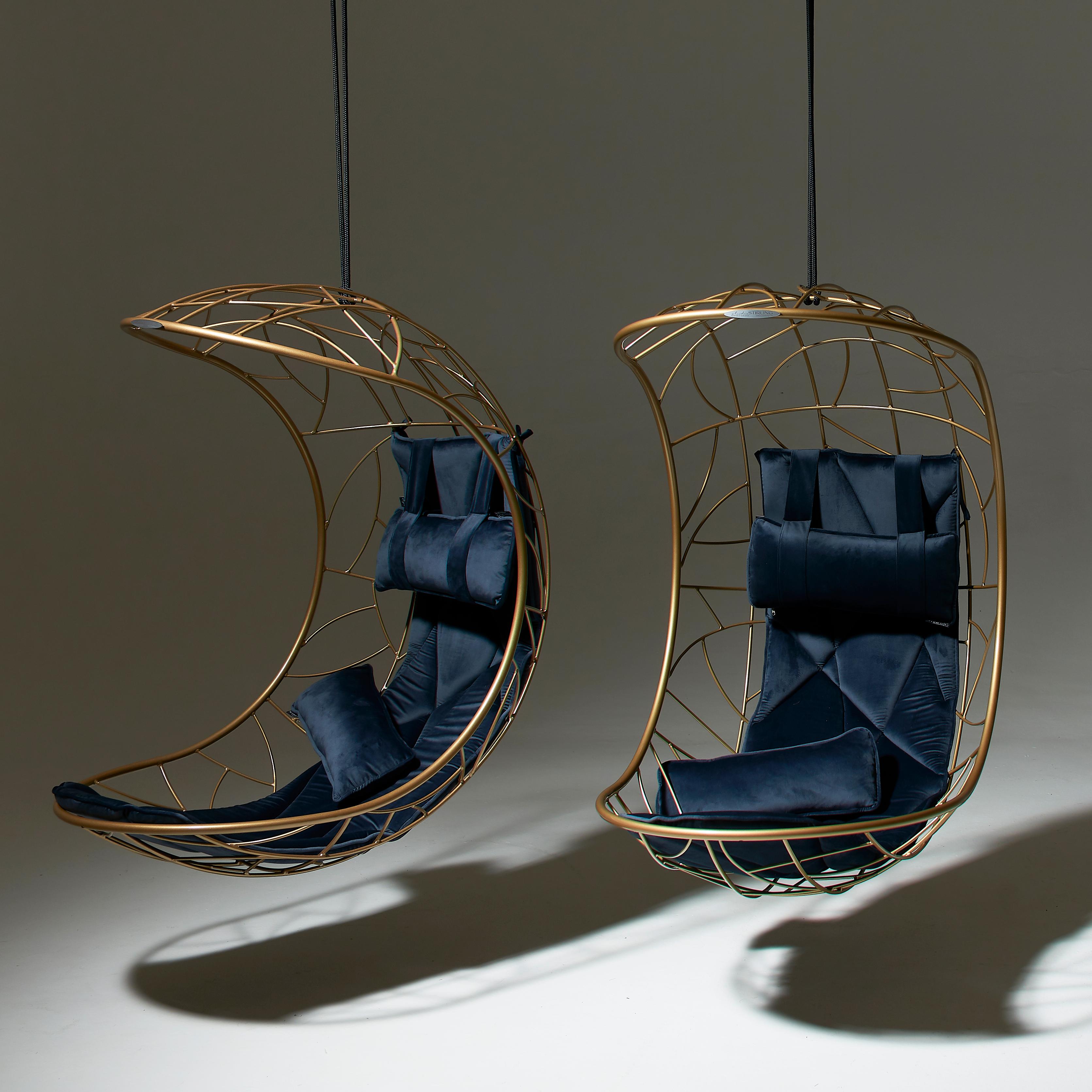 Hand-Crafted Lucky Bean Hanging Swing Chair Steel Modern 21st Century in/Outdoor Gold For Sale