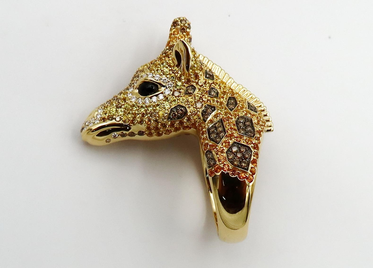 Lucky Brown Diamond Yellow Sapphire Onyx Yellow Gold Giraffe Ring for Her In New Condition For Sale In Genève, GE