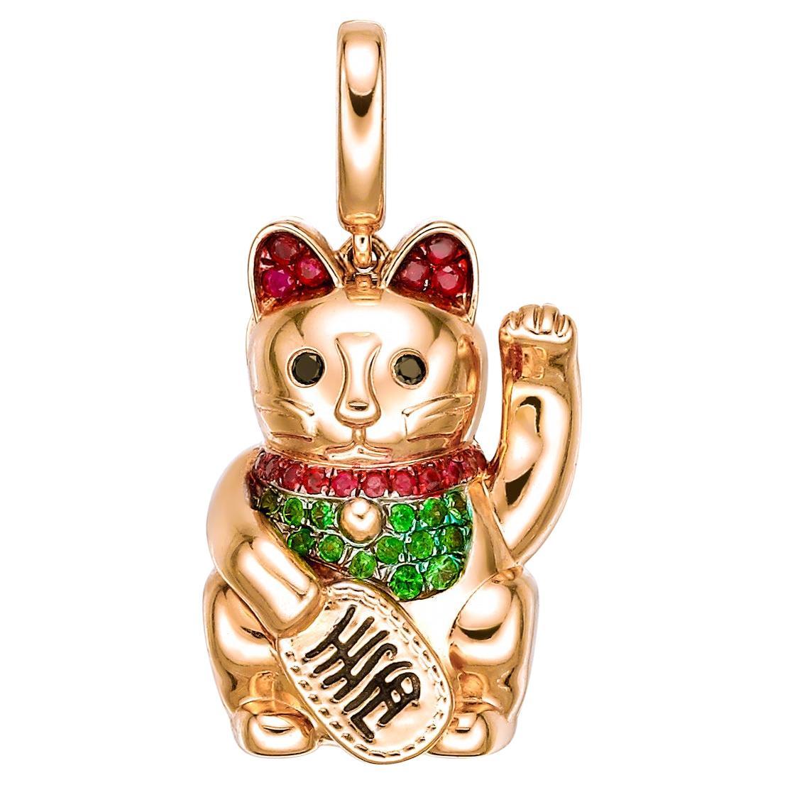 Lucky Cat Pendant in 18k Gold For Sale