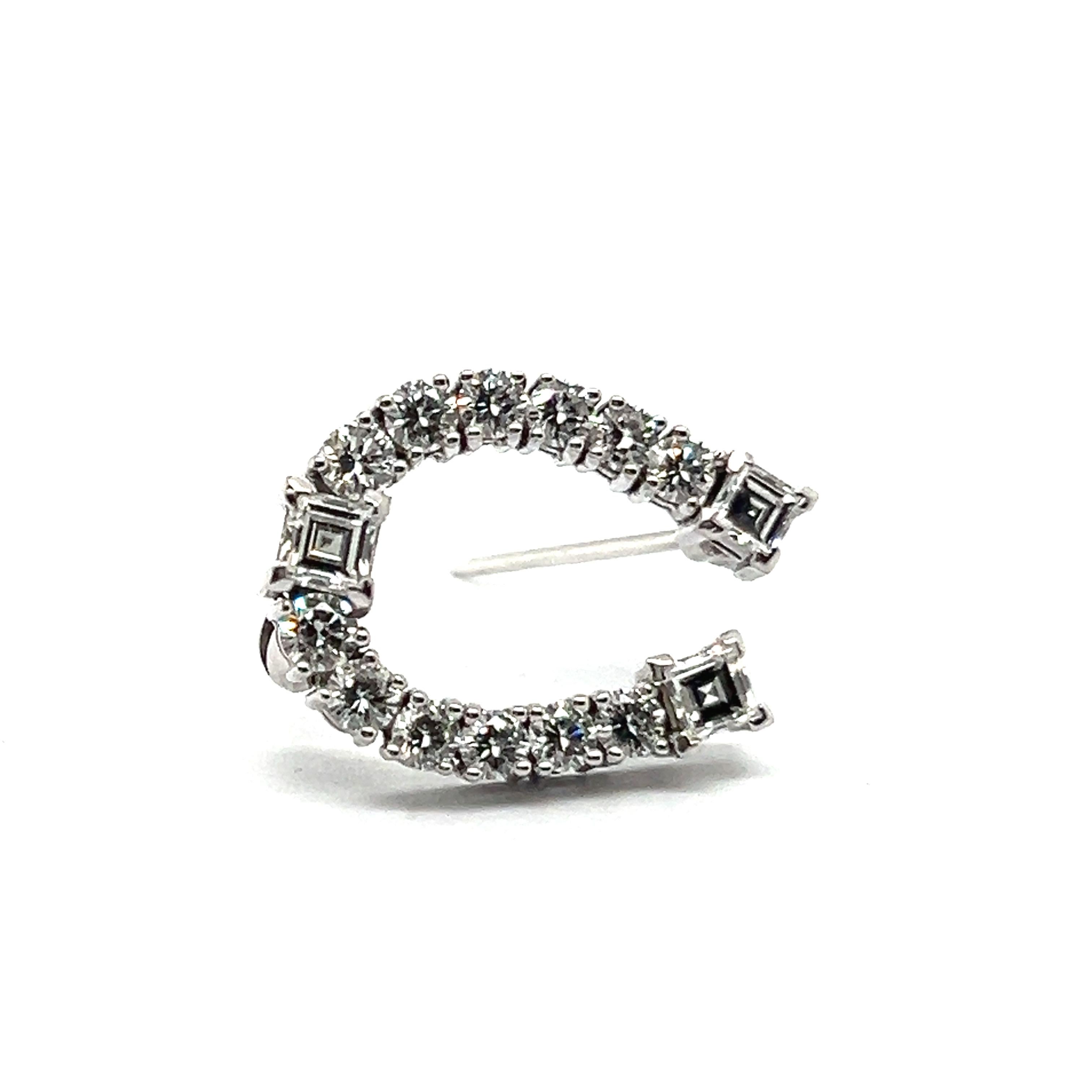 Lucky Charm Brooch with Diamonds in 18 Karat White Gold by Bucherer For Sale 6