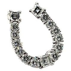 Spilla Lucky Charm con diamanti in oro bianco 18 carati di Bucherer