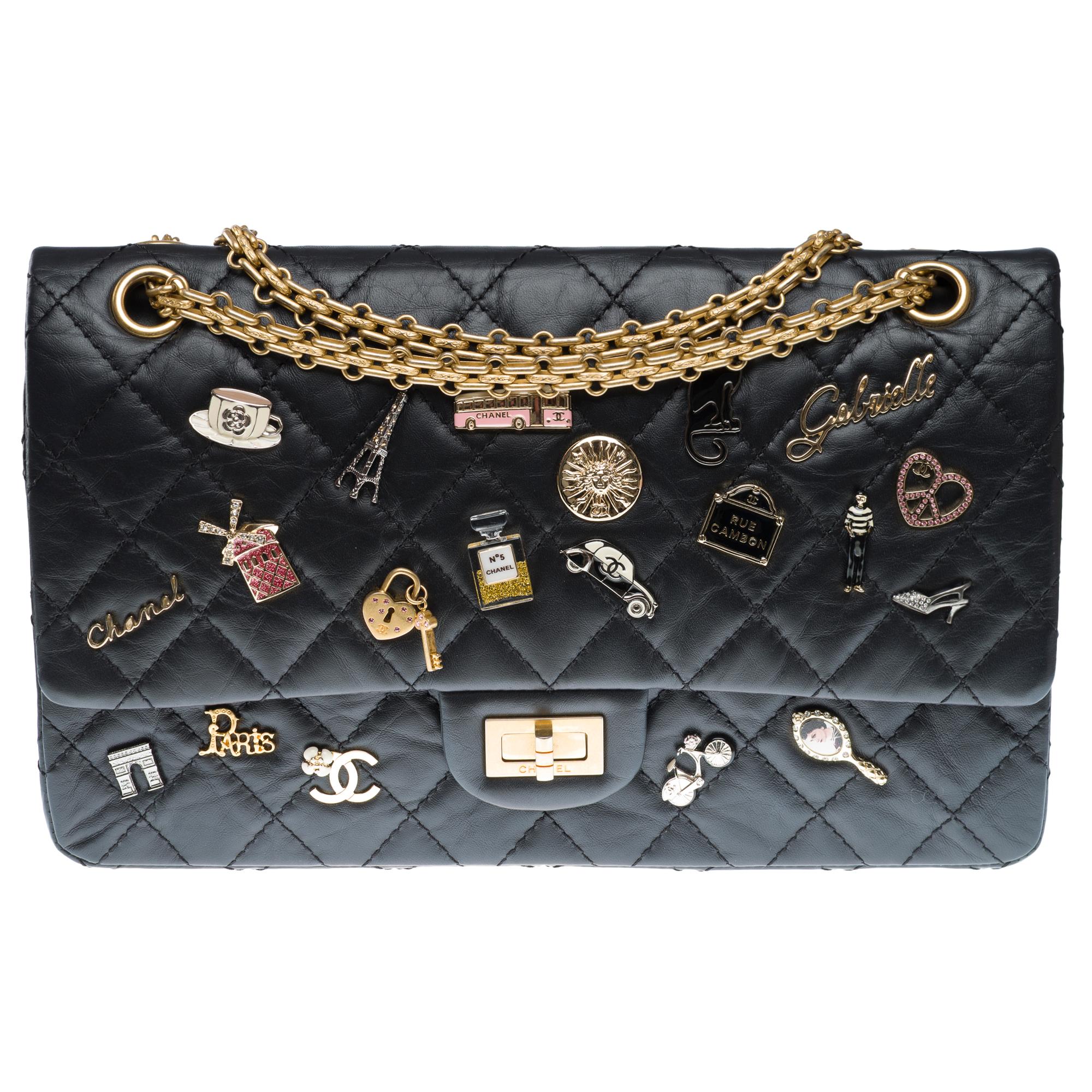 Nero Lucky Charme 2.55 Borsa a tracolla con doppia patta di Chanel in pelle nera trapuntata, AGHW in vendita