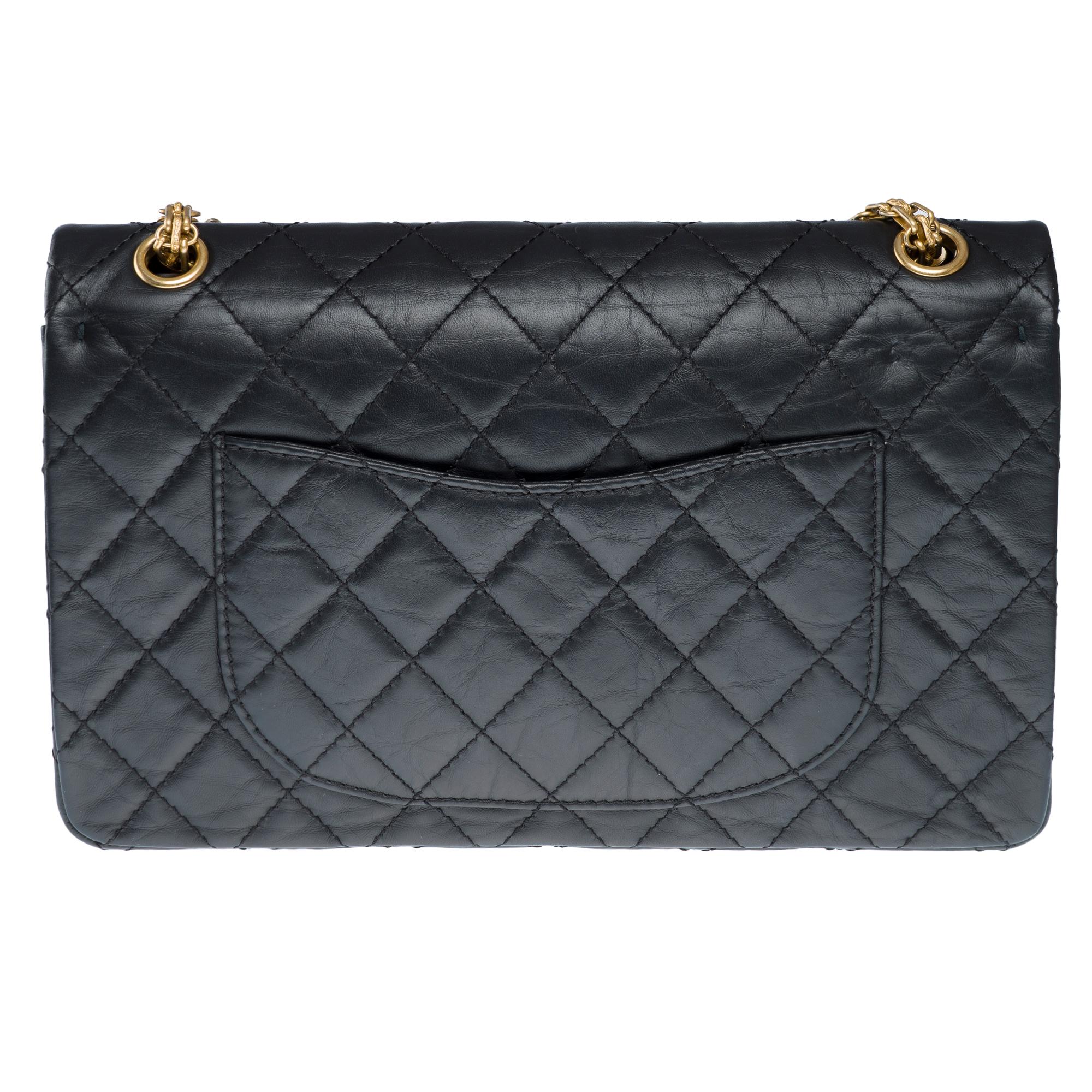 Lucky Charme 2.55 Borsa a tracolla con doppia patta di Chanel in pelle nera trapuntata, AGHW In condizioni ottime in vendita a Paris, IDF