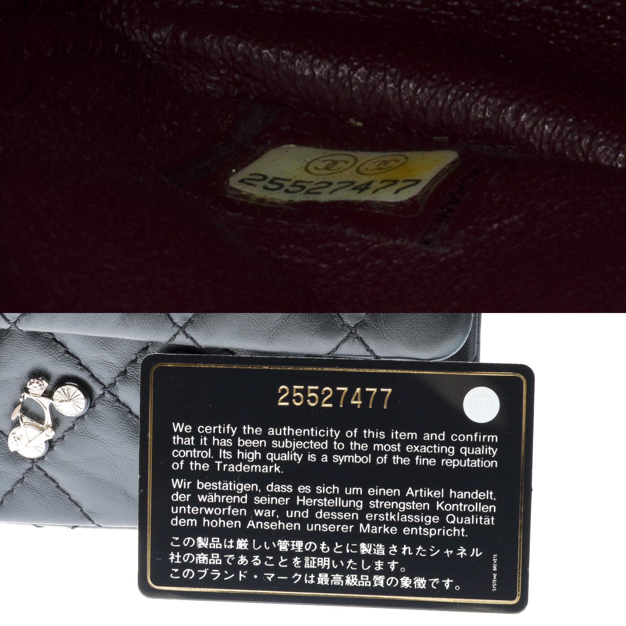 Lucky Charme 2.55 Borsa a tracolla con doppia patta di Chanel in pelle nera trapuntata, AGHW in vendita 3