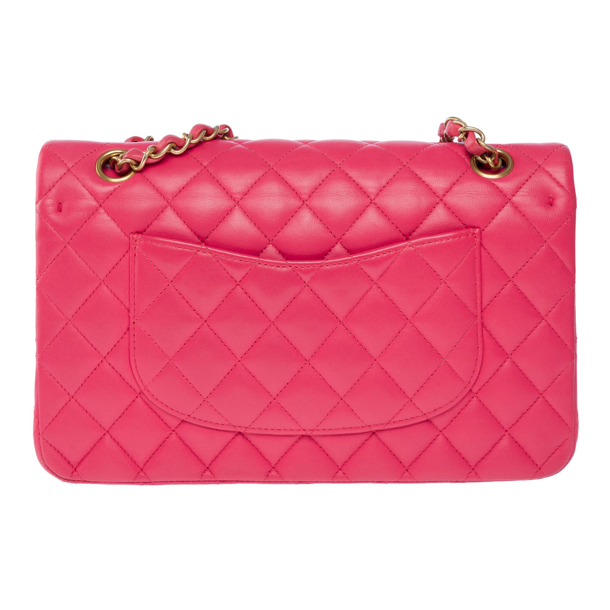 Rosa Borsa a tracolla con doppia patta di Chanel in pelle d'agnello trapuntata rosa, AGHW in vendita