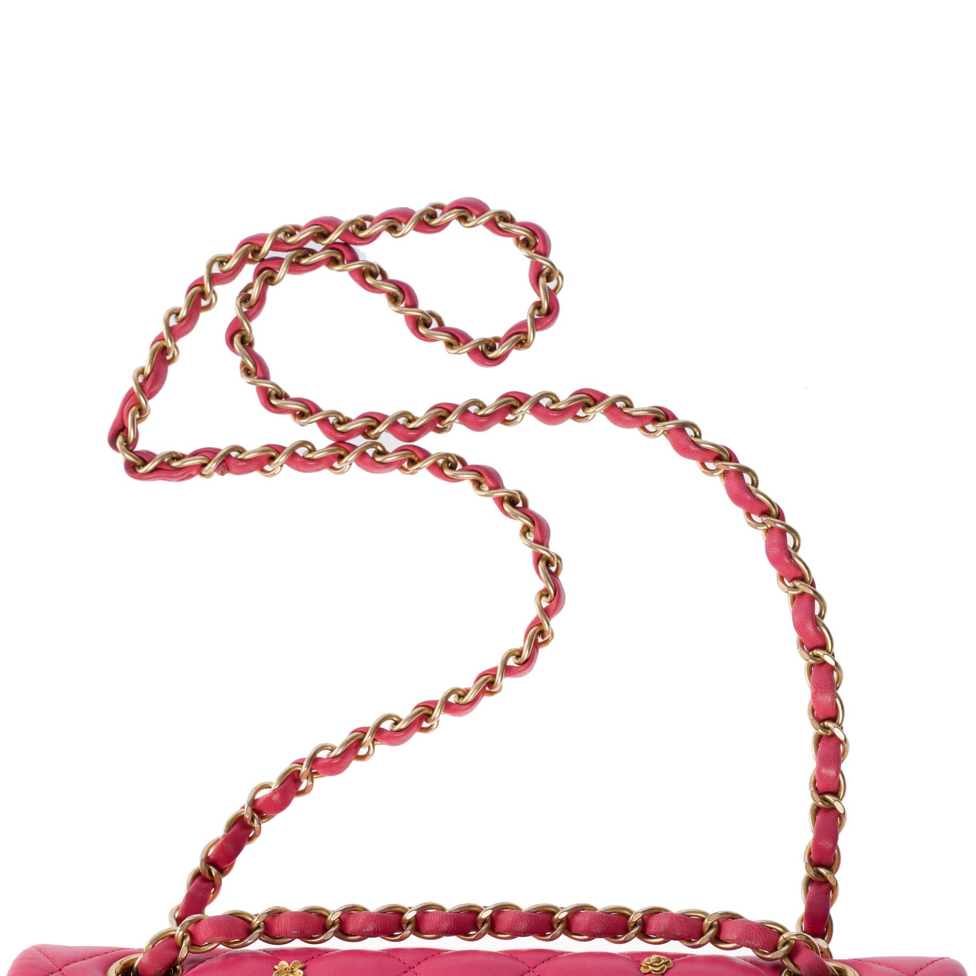 Borsa a tracolla con doppia patta di Chanel in pelle d'agnello trapuntata rosa, AGHW in vendita 4