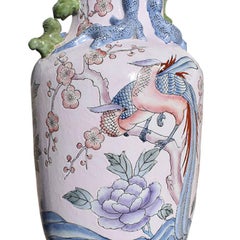 Lucky Chinoiserie Famille Rose Pink Ceramic Vase Birds and Geckos, 20th Century