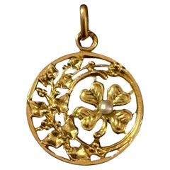 Lucky Clover Pendant Art Nouveau 18 k Solid Yellow Gold Love Token Lucky Charms