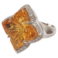 Vintage Lucky Clover Ring 18k White Gold with Diamonds and Central Lemmon Citrine