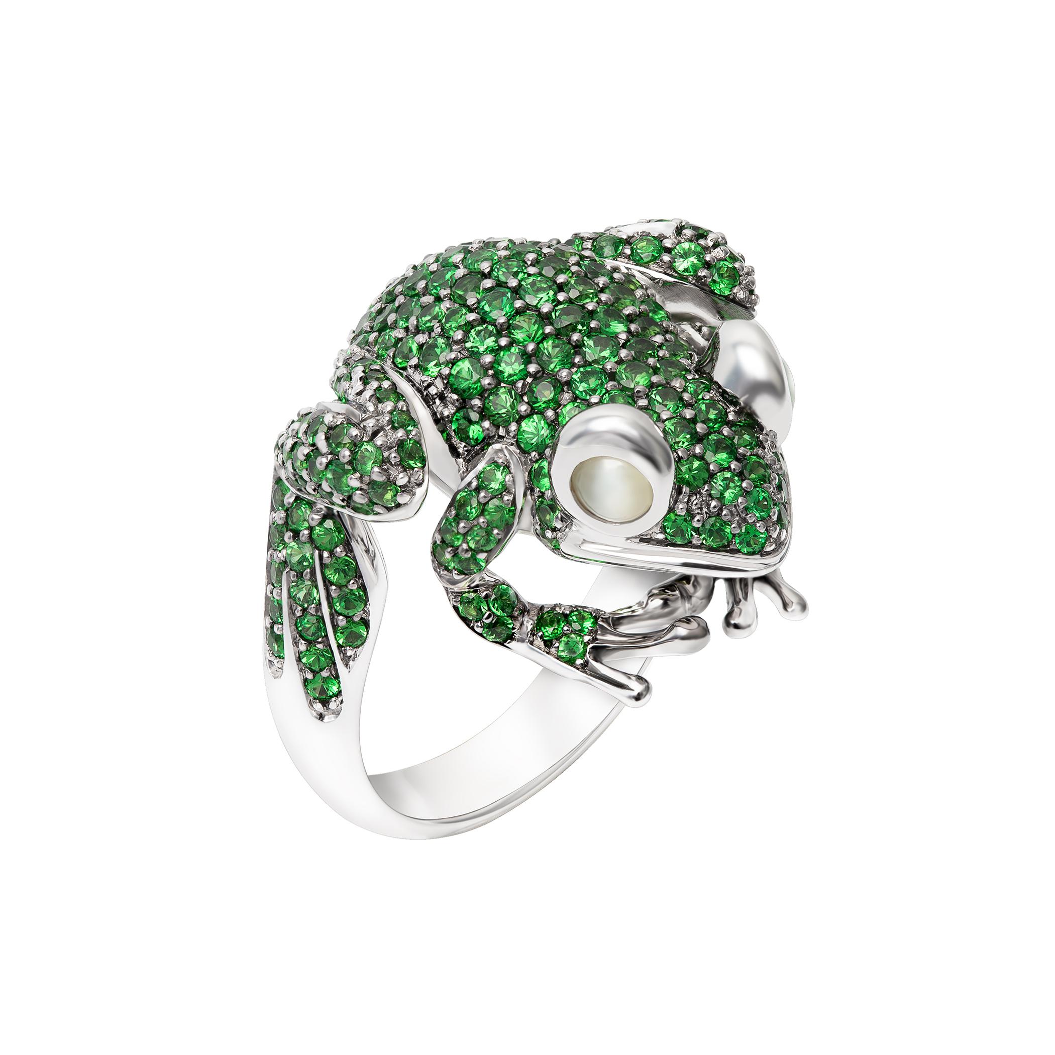 Round Cut Lucky Diamond Tsavorite 18 Karat White Gold Statement Precious Frog Ring for Her For Sale