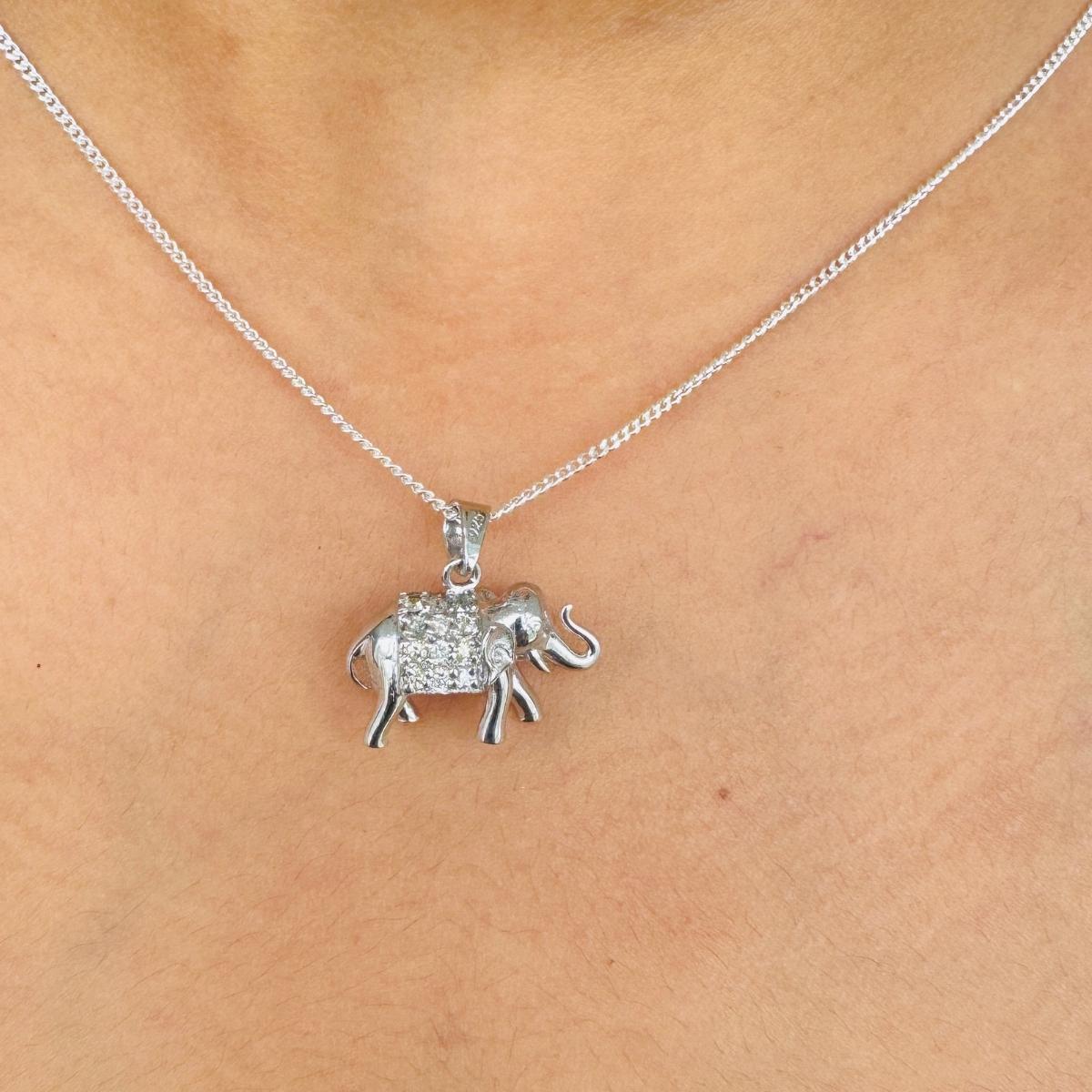 Ciondolo Elefante con diamante in argento Sterling 925 in stile vintage Regali Unisex in vendita 1