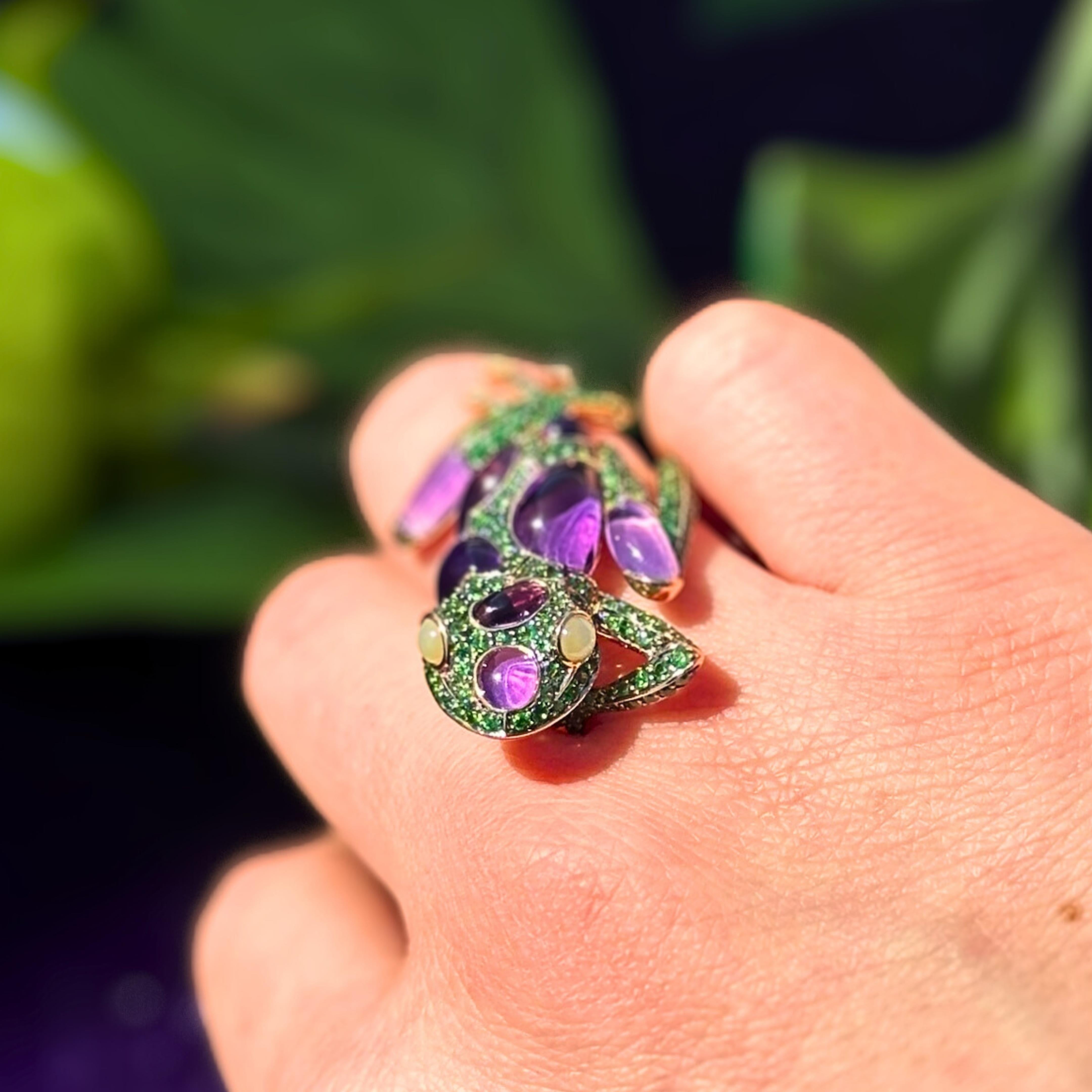 Modern Lucky Frog Amethyst Cat Eye Tsavorite 18K Yellow Gold Exclusive Ring For Sale
