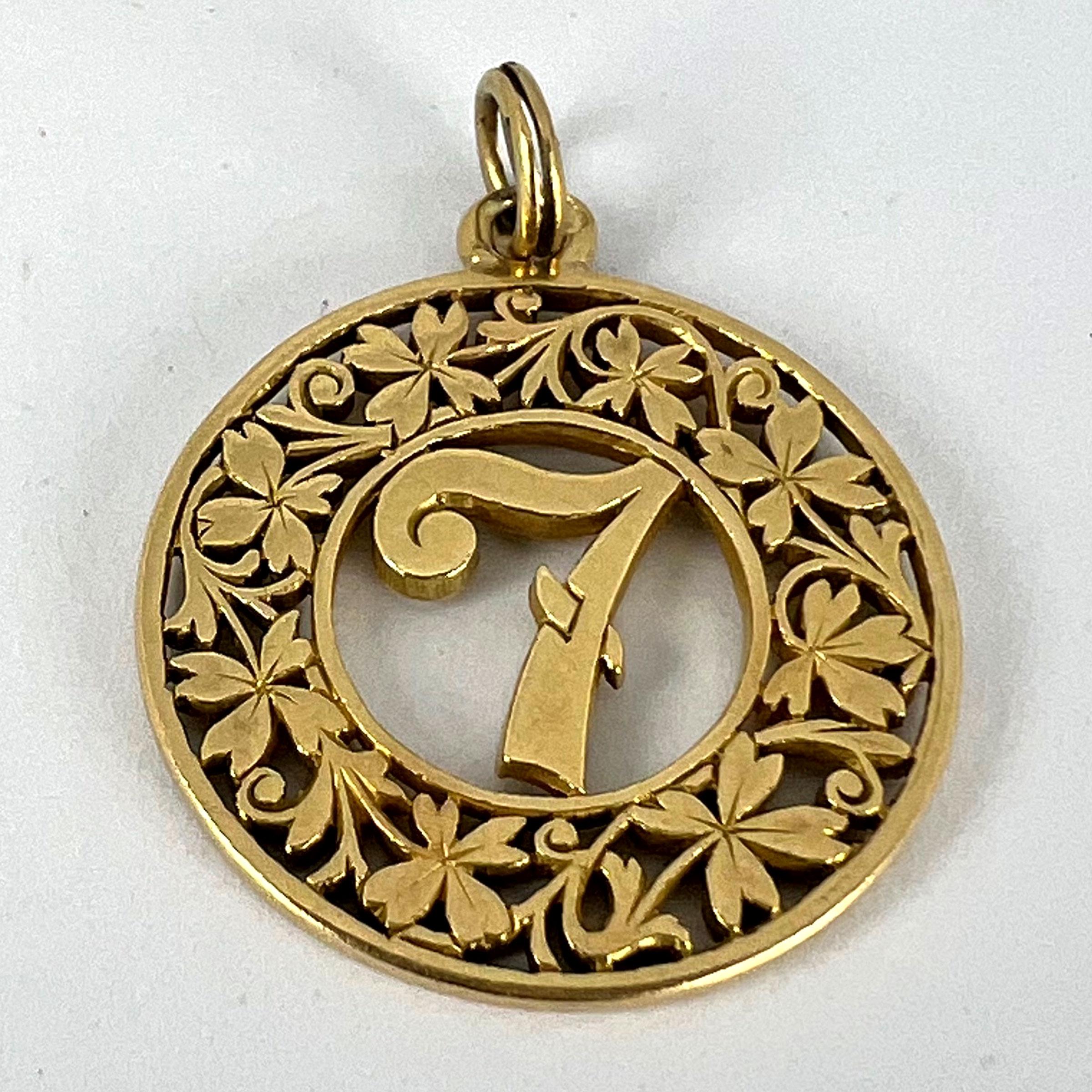 Lucky 'Number 7' Four Leaf Clover 18K Yellow Gold Good Luck Charm Pendant For Sale 6