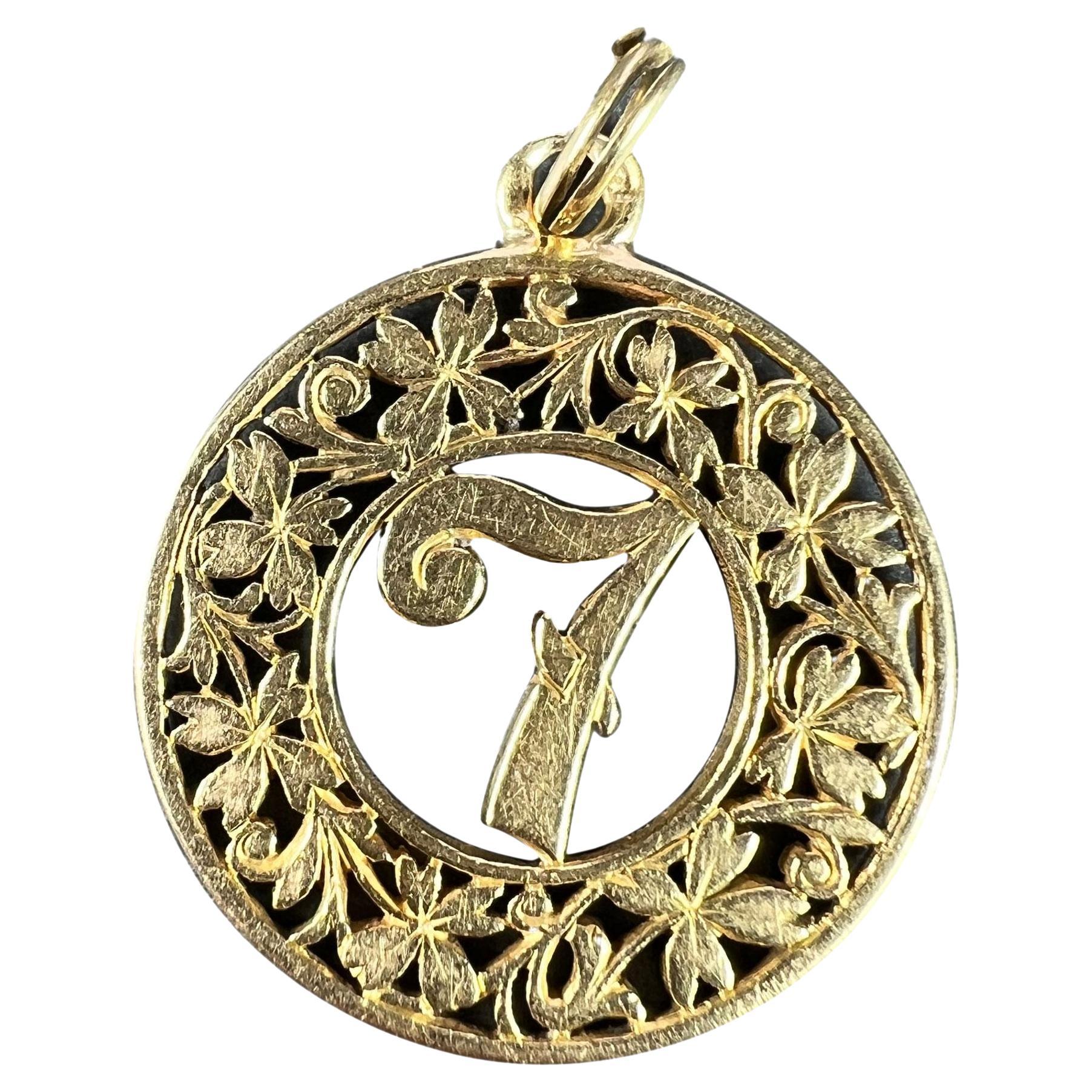 Lucky 'Number 7' Four Leaf Clover 18K Yellow Gold Good Luck Charm Pendant For Sale