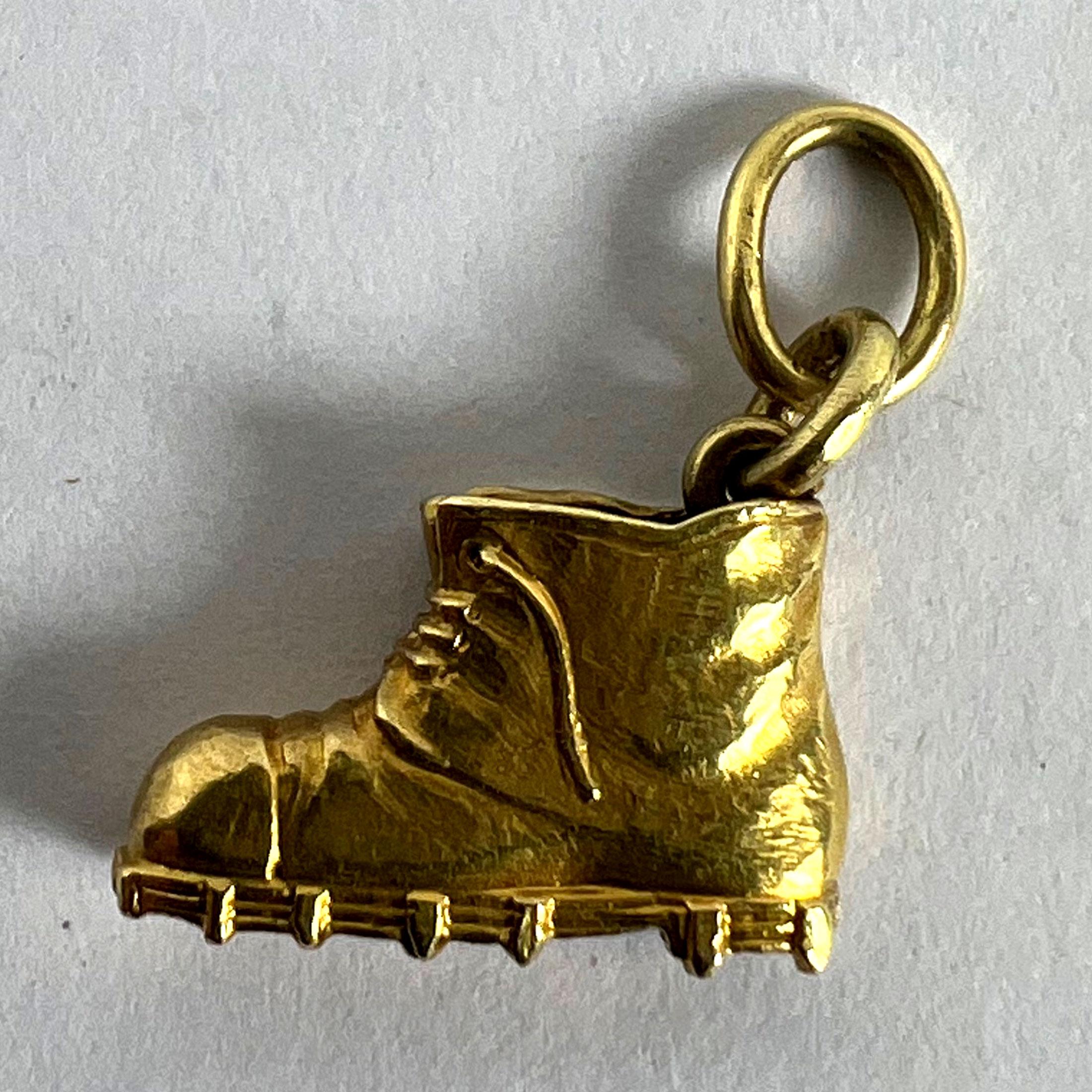 Pendentif Lucky Old Boot en or jaune 18K avec breloque porte-bonheur en vente 8
