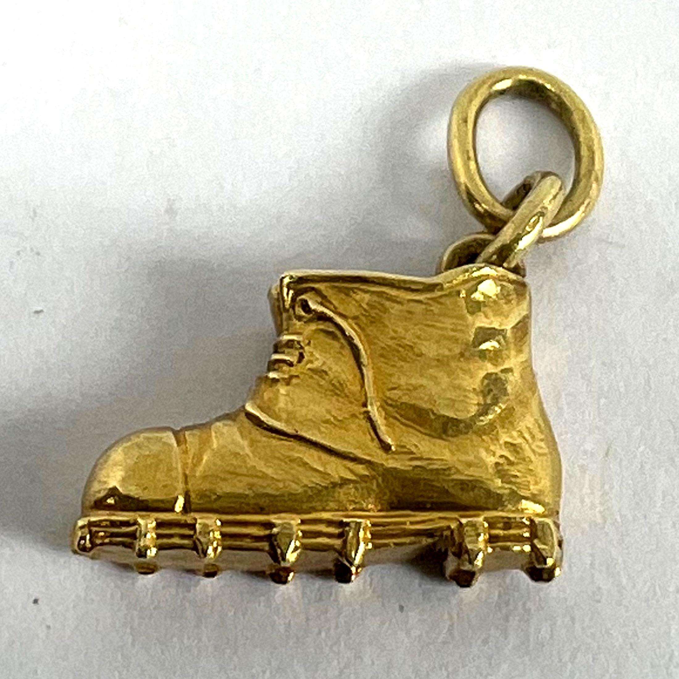 Pendentif Lucky Old Boot en or jaune 18K avec breloque porte-bonheur en vente 9