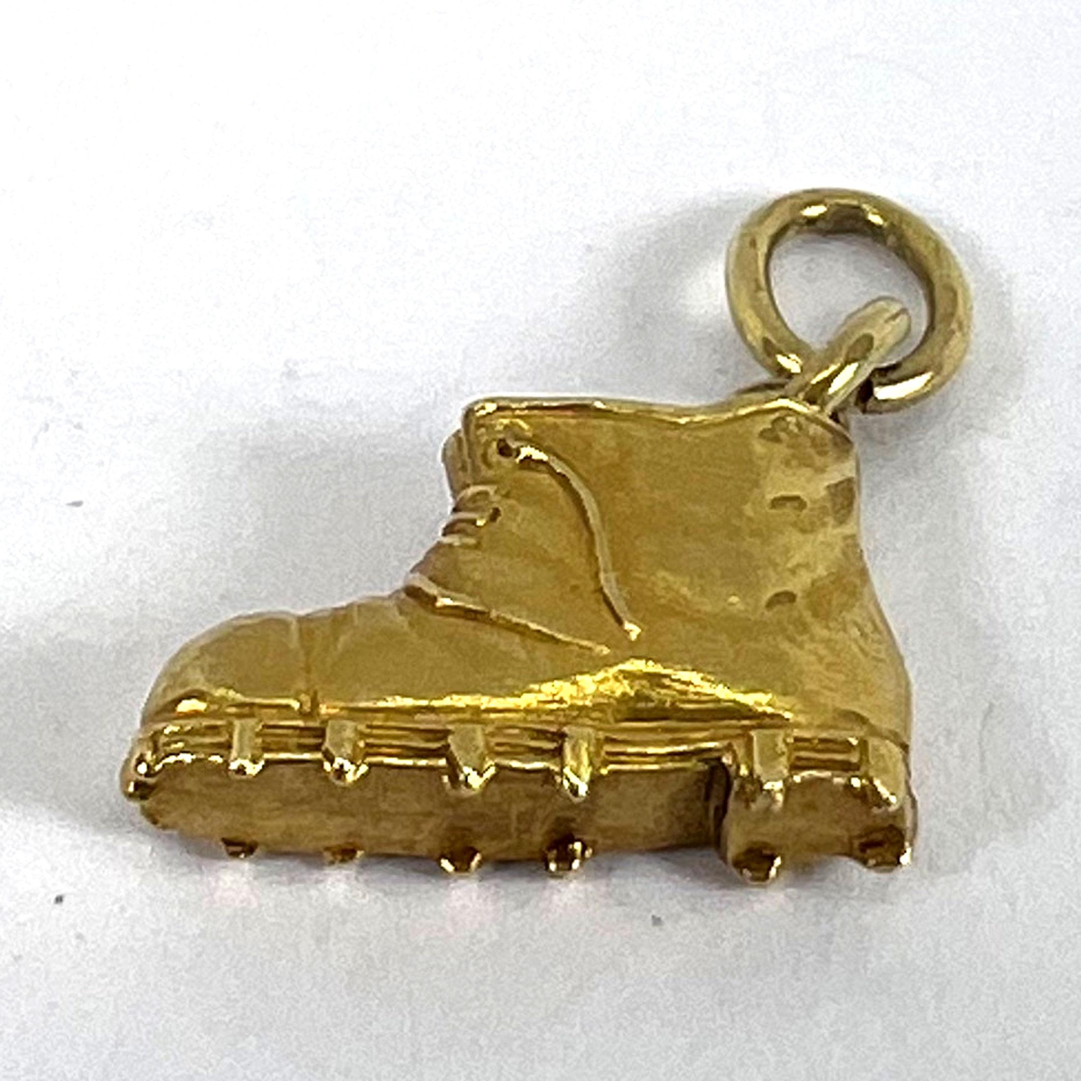 Pendentif Lucky Old Boot en or jaune 18K avec breloque porte-bonheur en vente 10