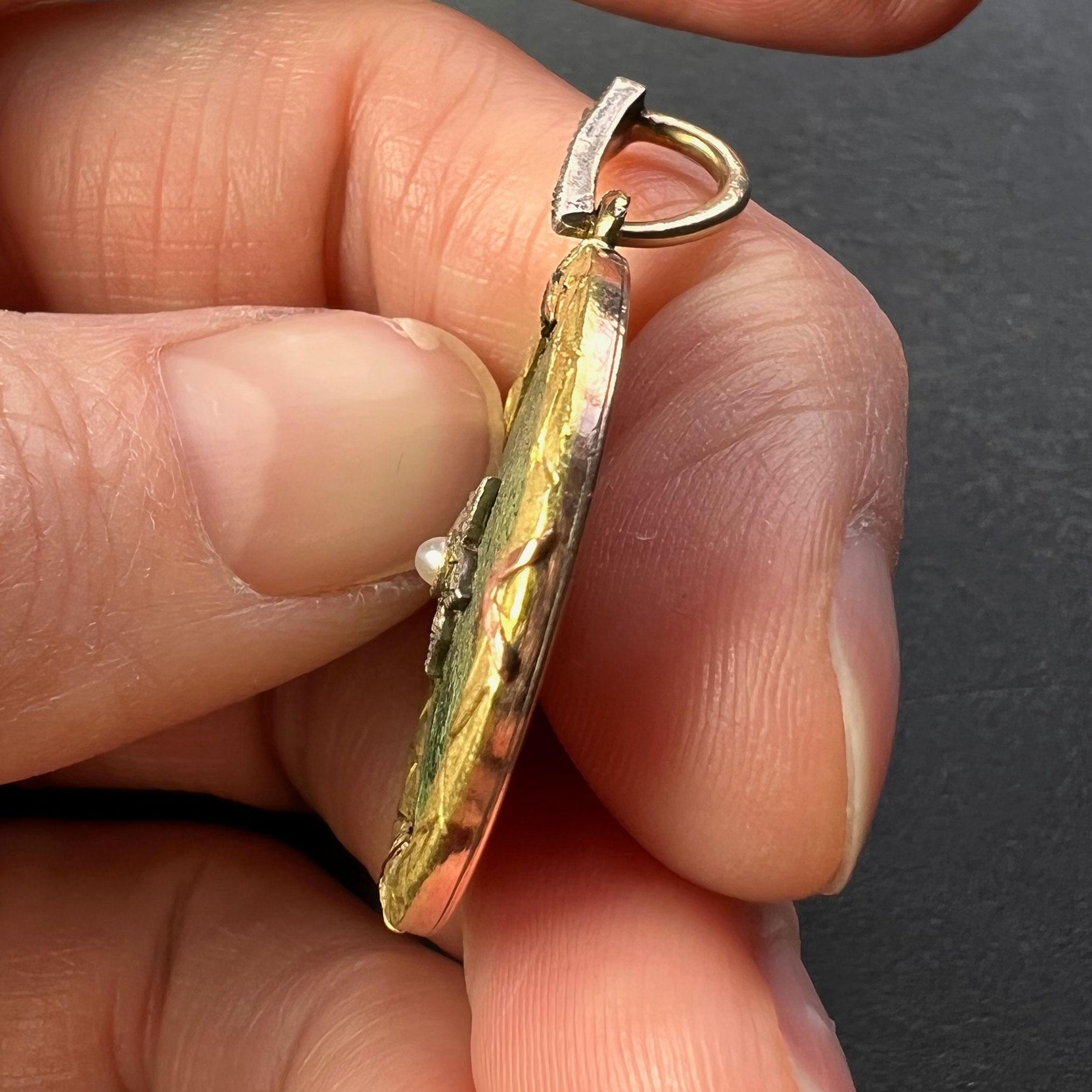 Ciondolo con perla e diamante Lucky Star Shagreen in oro giallo 18 carati in vendita 4