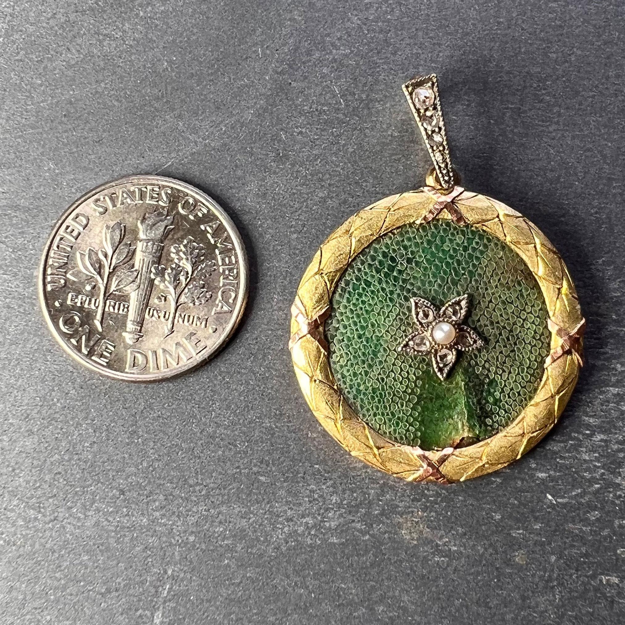 Ciondolo con perla e diamante Lucky Star Shagreen in oro giallo 18 carati in vendita 10