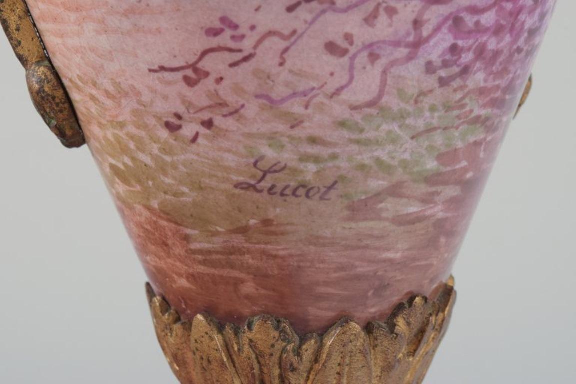 Lucot per Sèvres, Francia. Grande vaso a forma di anfora in maiolica e bronzo. in vendita 1
