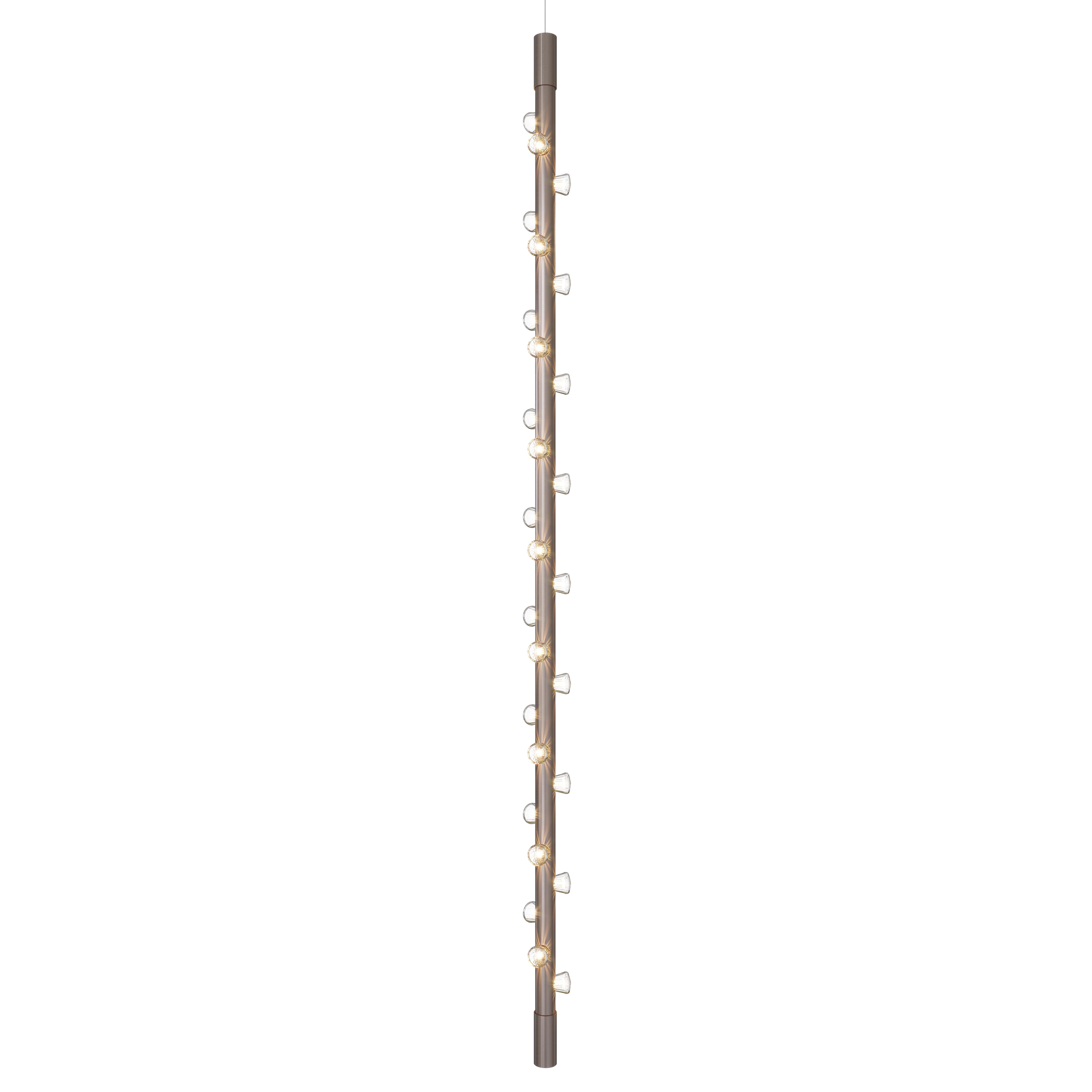 Lucy Gran Lámpara Colgante Vertical Contemporánea de Aluminio Champán by JSPR Anodizado en venta