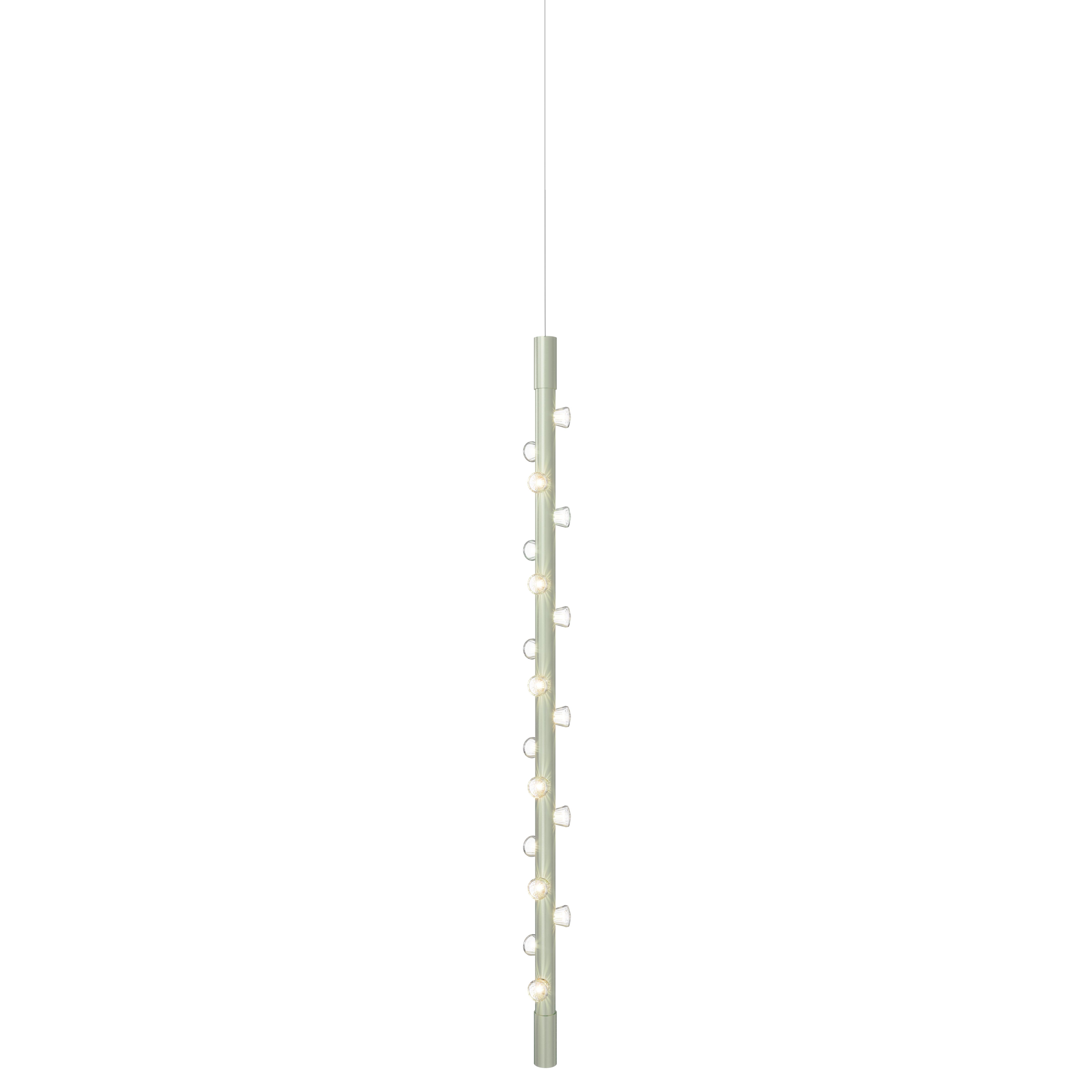 Alluminio Lampada a sospensione contemporanea Lucy Medium Vertical Pink Aluminum di JSPR in vendita