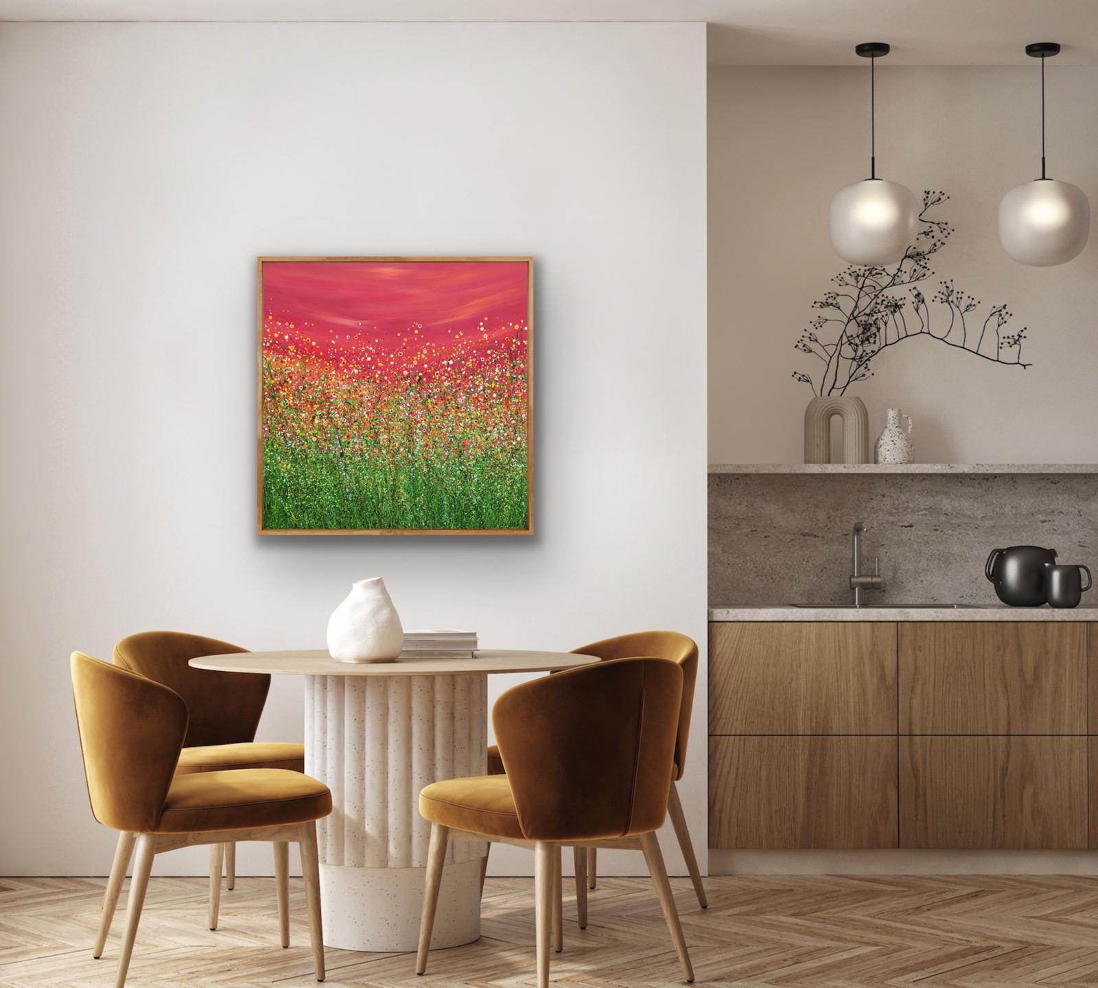 Popping Red Sky Meadows - Une peinture originale semi-abstraite de Lucy Moore. En utilisant sa technique caractéristique de l'herbe filée et une palette colorée, Lucy a créé une touche semi-abstraite à ses peintures classiques de prairies. Cette