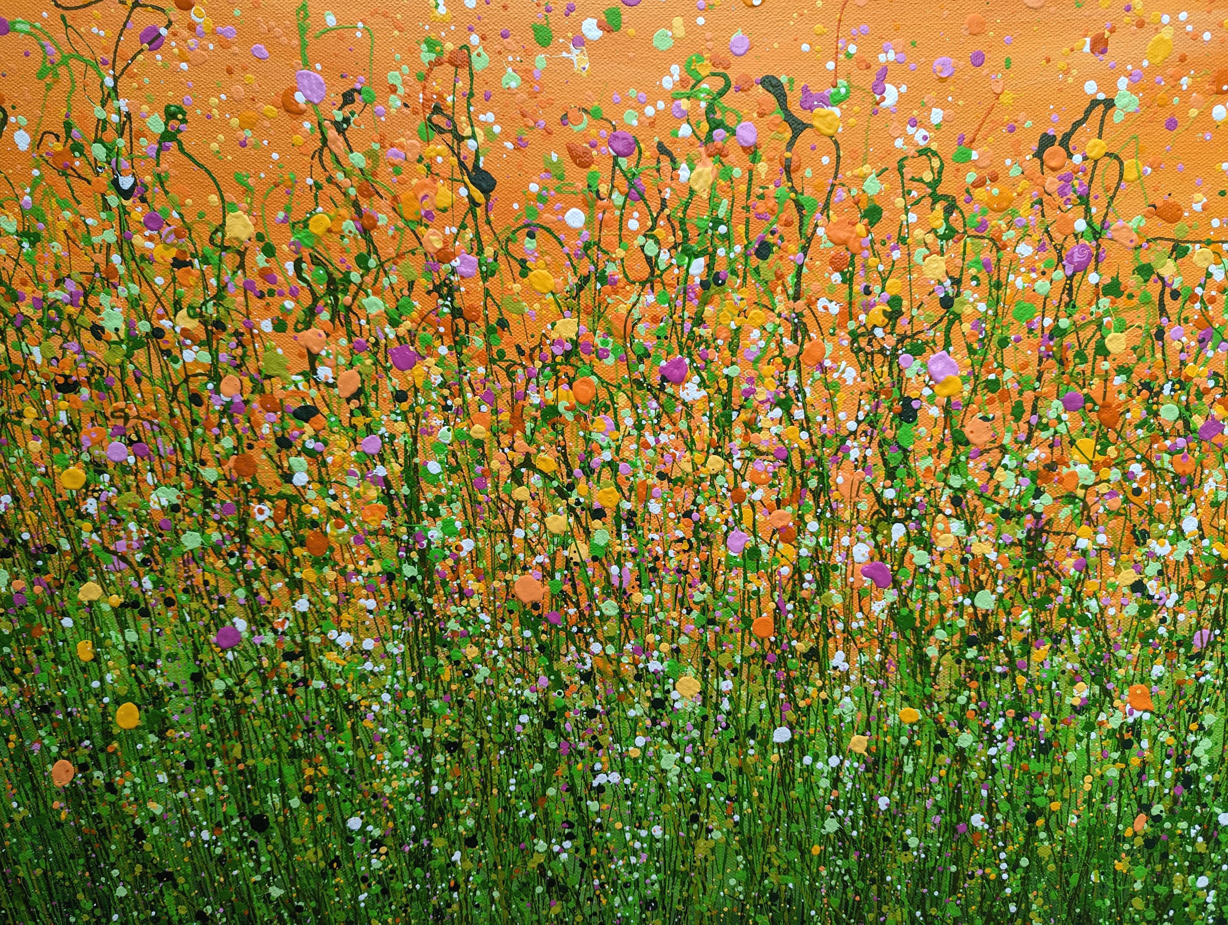 Tangerine Dream #9, Peinture originale, Prairie florale, Nature, Gris, Rouge art - Orange Landscape Painting par Lucy Moore