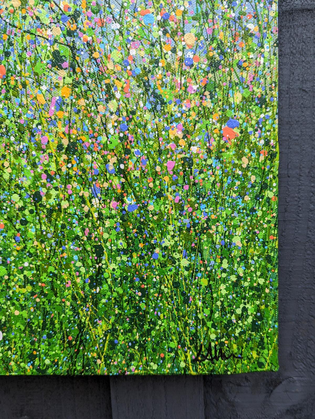 Quelle est l'histoire Gloire du matin - Une peinture originale semi-abstraite de Lucy Moore. En utilisant la technique de l'herbe filée qui lui est propre, Lucy a donné une tournure semi-abstraite à ses peintures de prairies classiques. Des fleurs