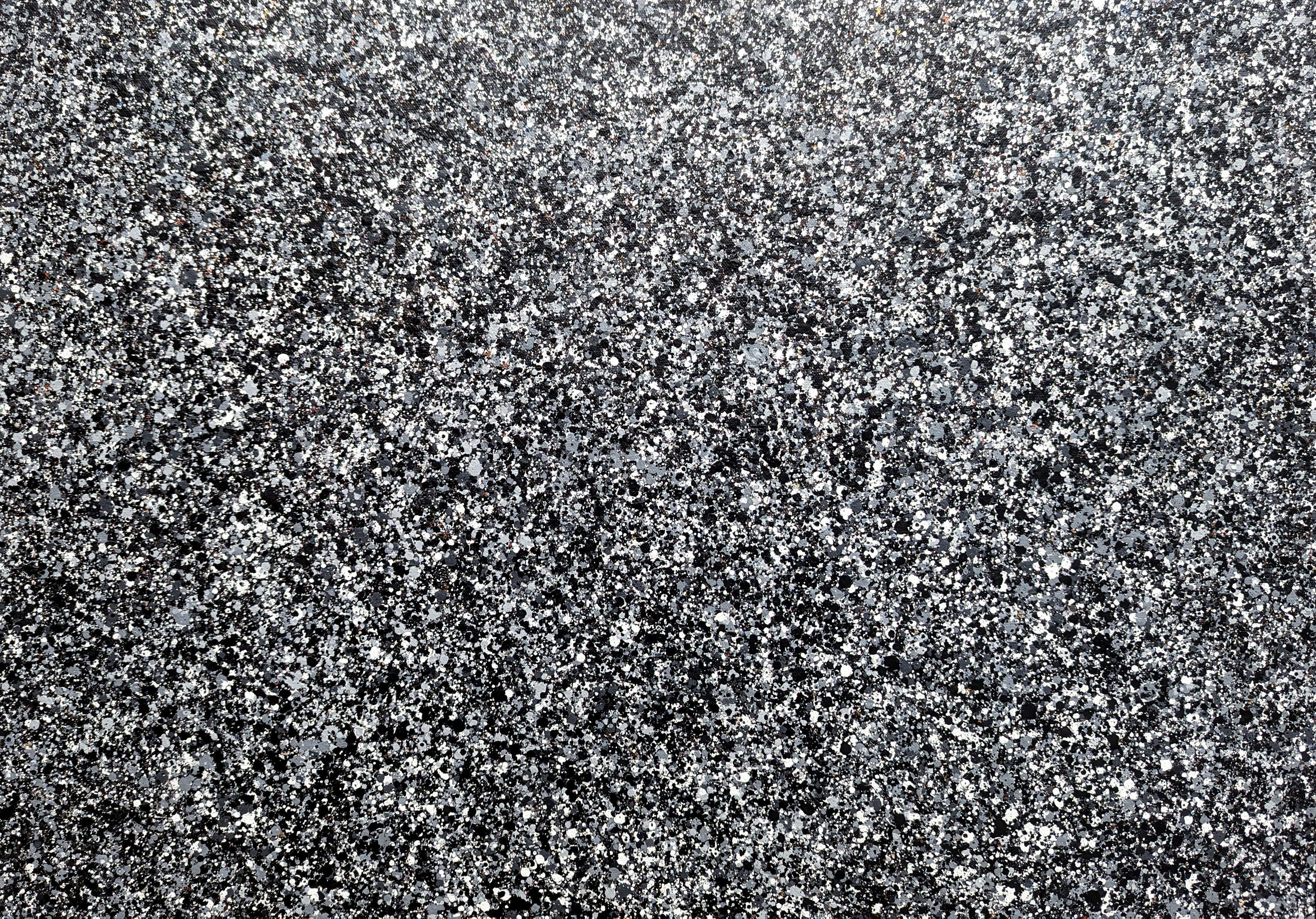 Rumore bianco - Cosa c'è sotto, Pittura, Acrilico su tela - Painting di Lucy Moore