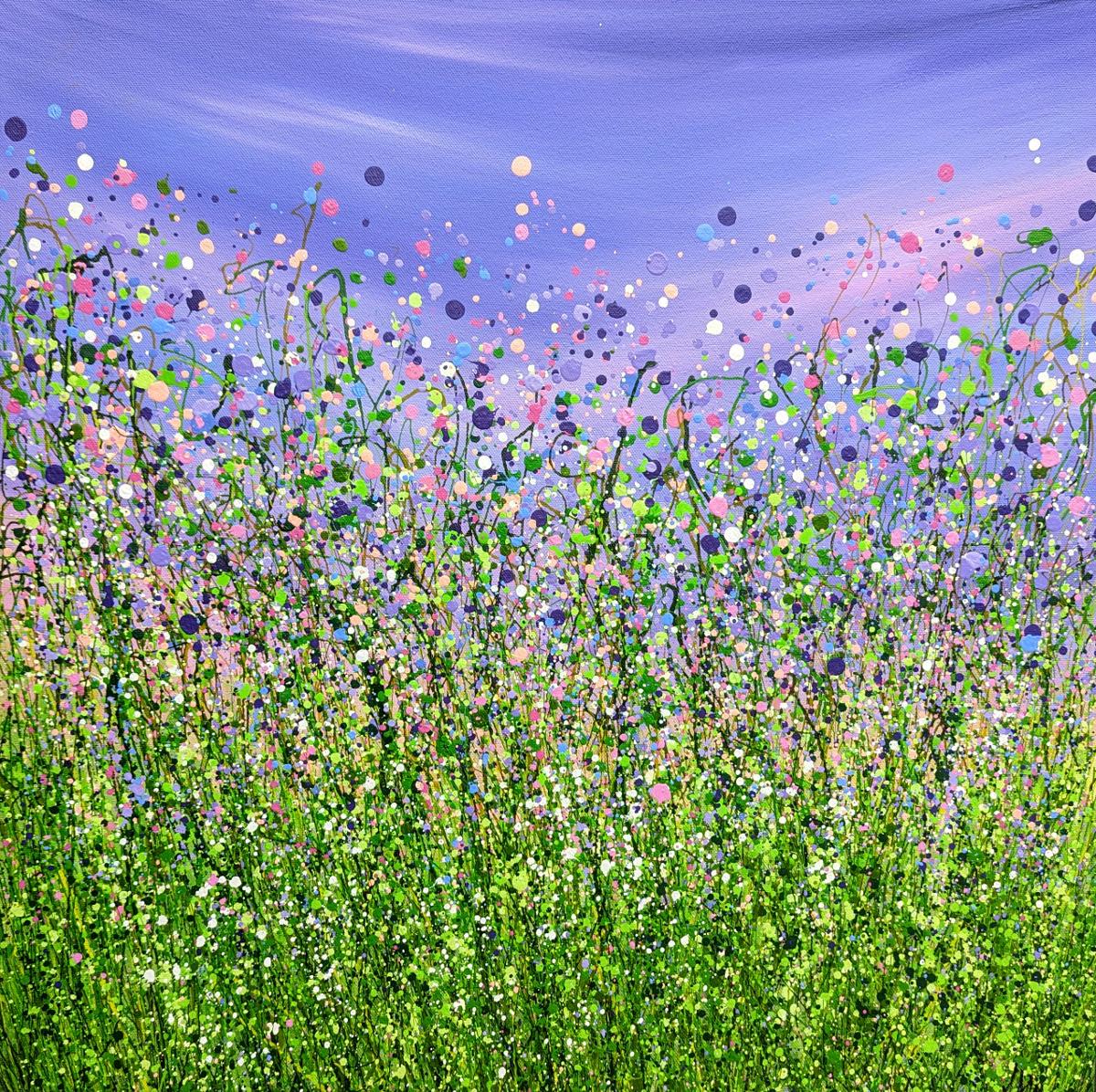 Figurative Painting de Lucy Moore - Wrapped Up In A Daydream #17, arte de la pradera, arte original, arte asequible