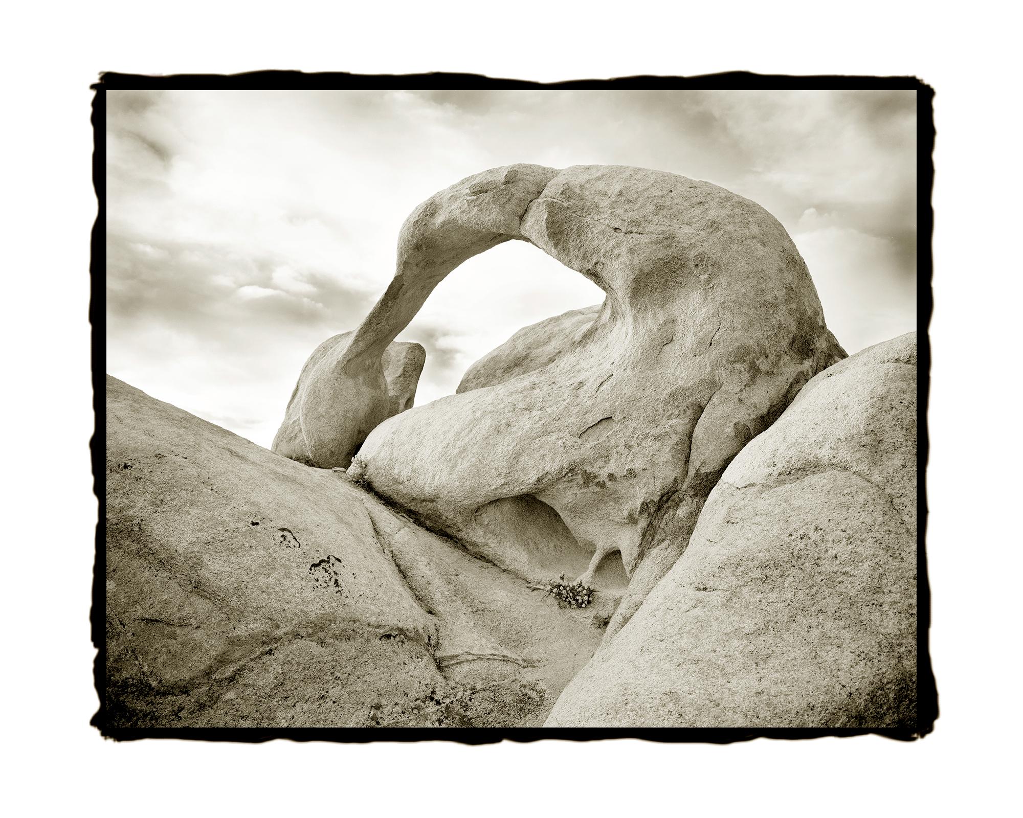 Ludo Leideritz Black and White Photograph - The Arch at Morning