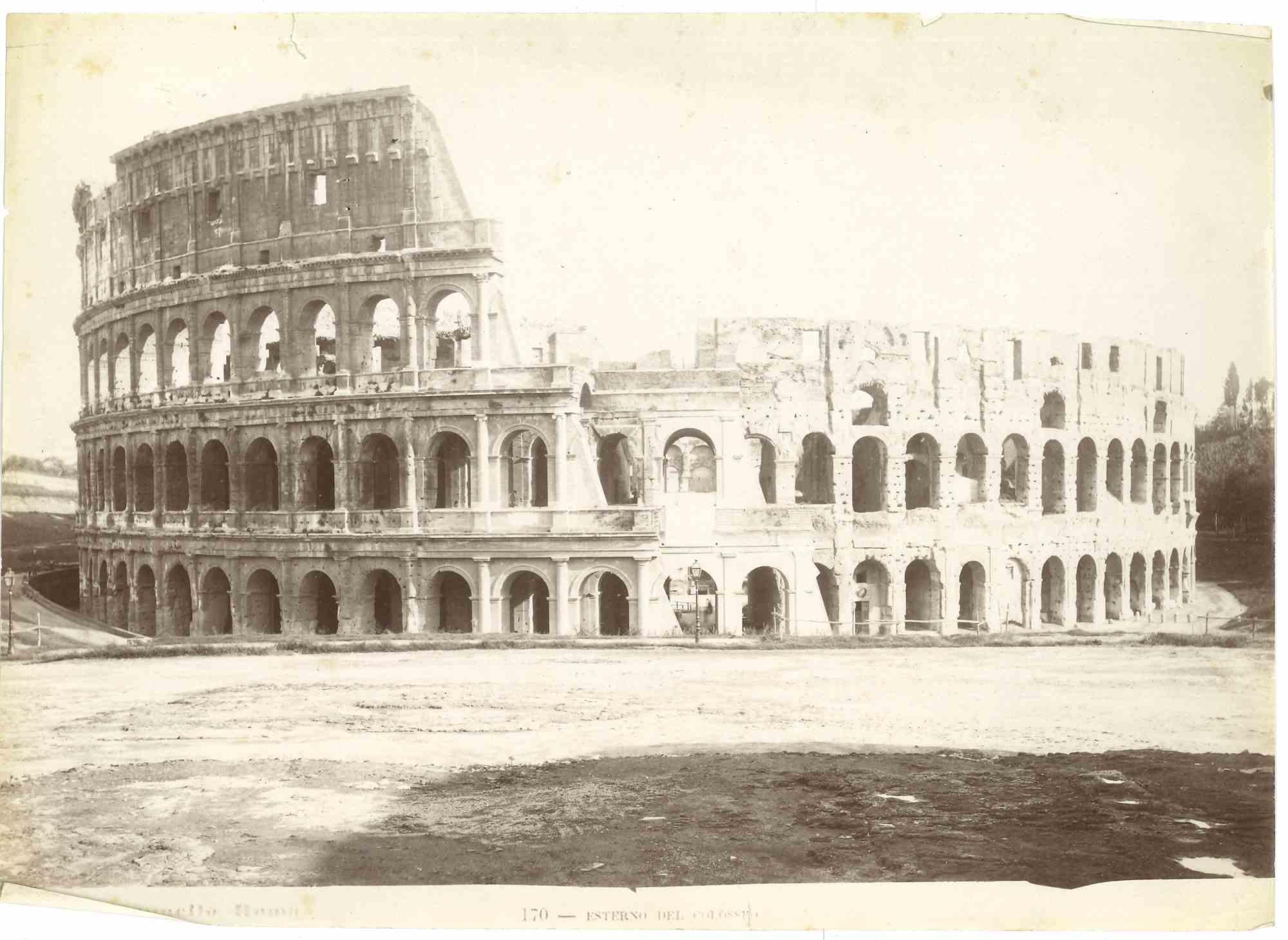 Colosseum View is a vintage print in salt silver realized by Ludovico Tuminello in the early 20th Century.

Good conditions except for some foxing and folding.