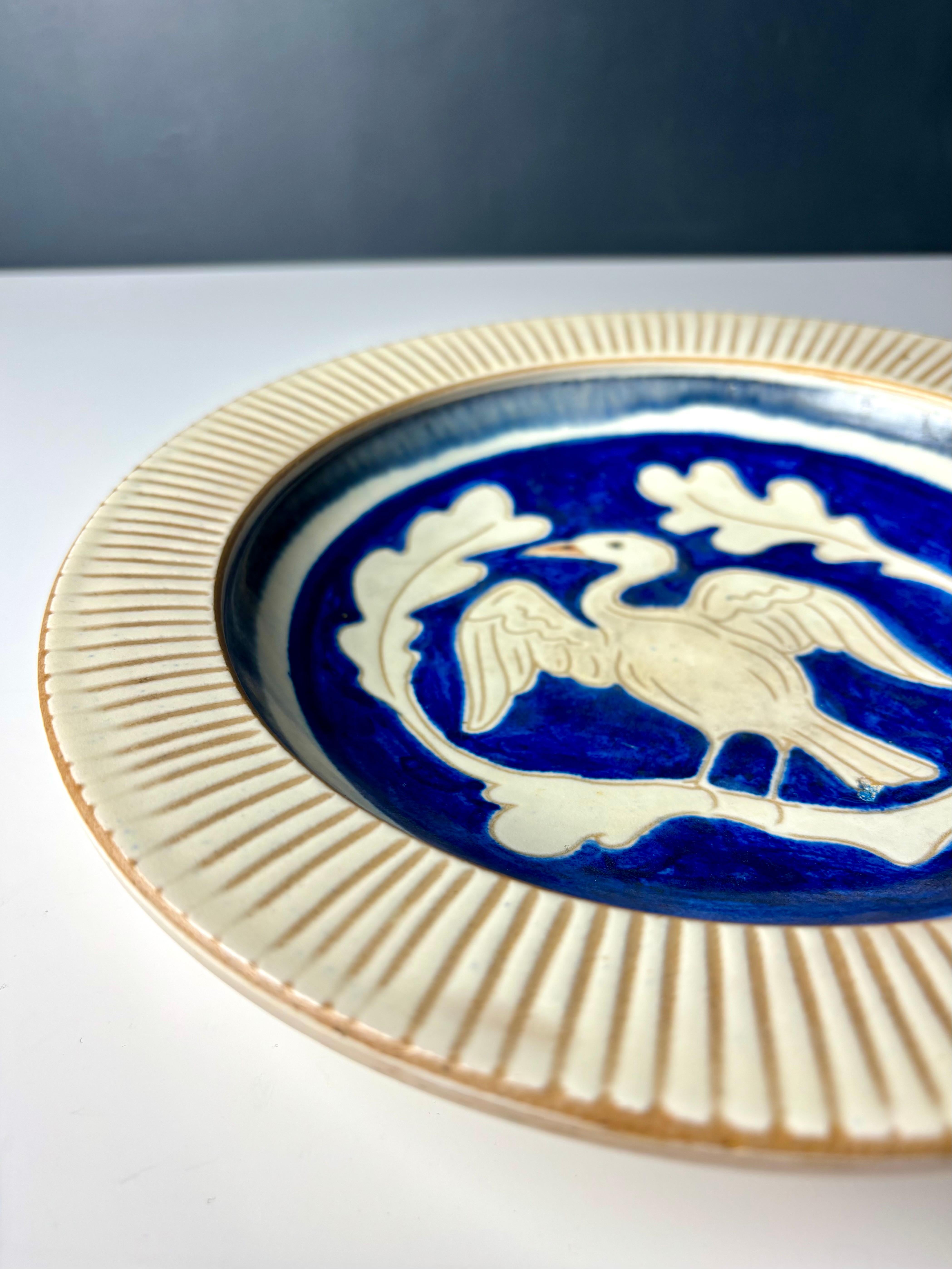 Ludvig Kyhn Blau-Weiß-Vogel-Deko-Ablageschale, 1950er Jahre im Angebot 1