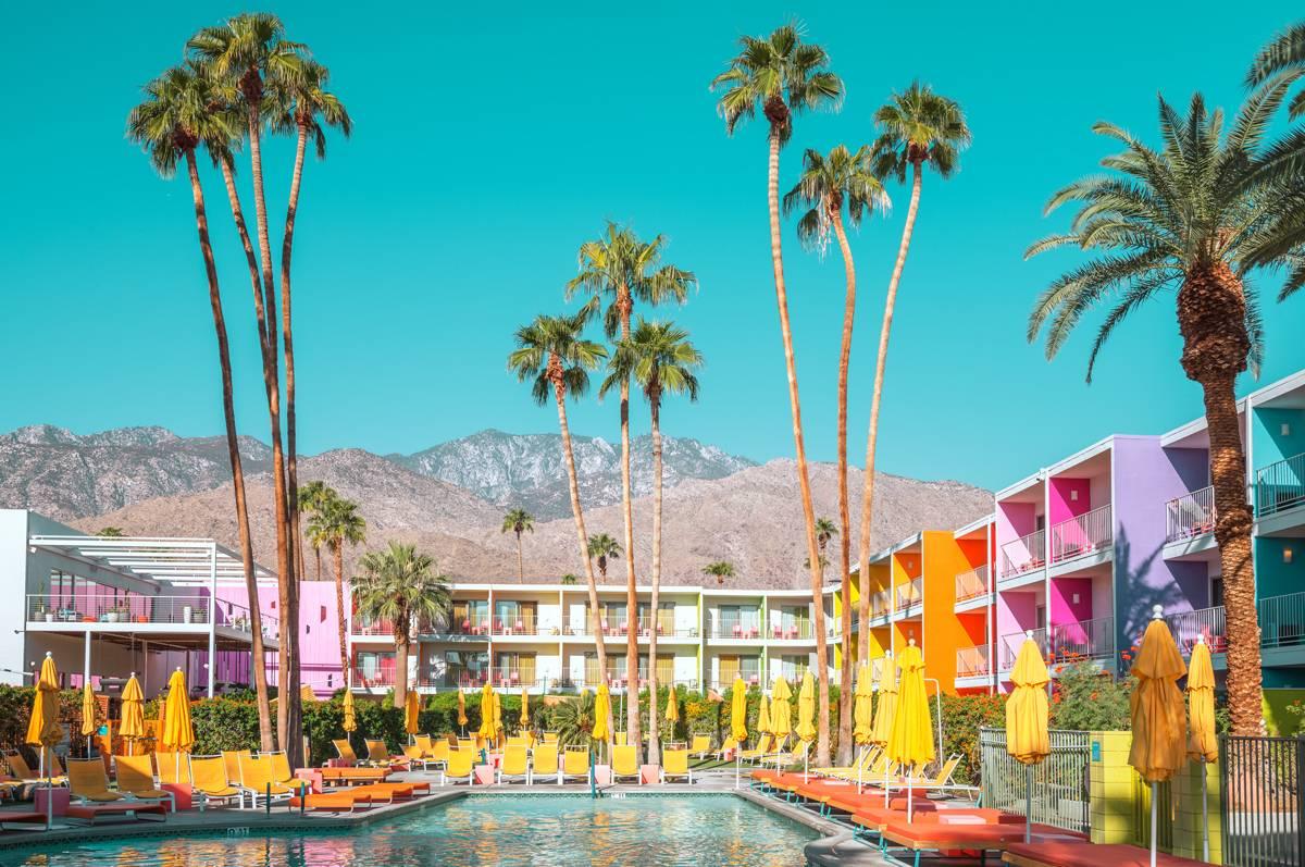 Ludwig Favre Landscape Photograph - Palm Springs Colorful 1