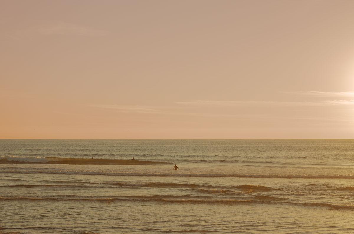 Ludwig Favre Color Photograph - Waiting for the Swell