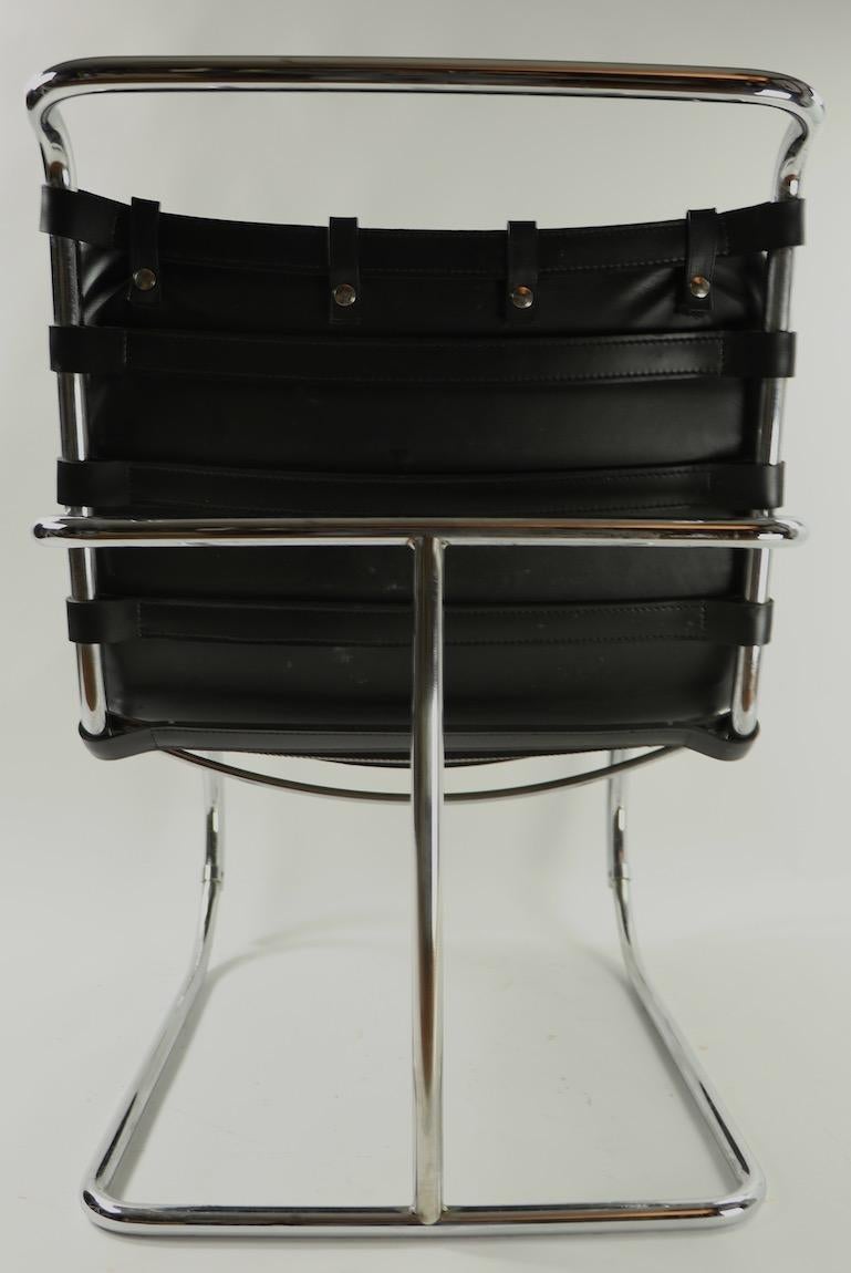 Ludwig Mies van der Rohe MR Style Chair 4
