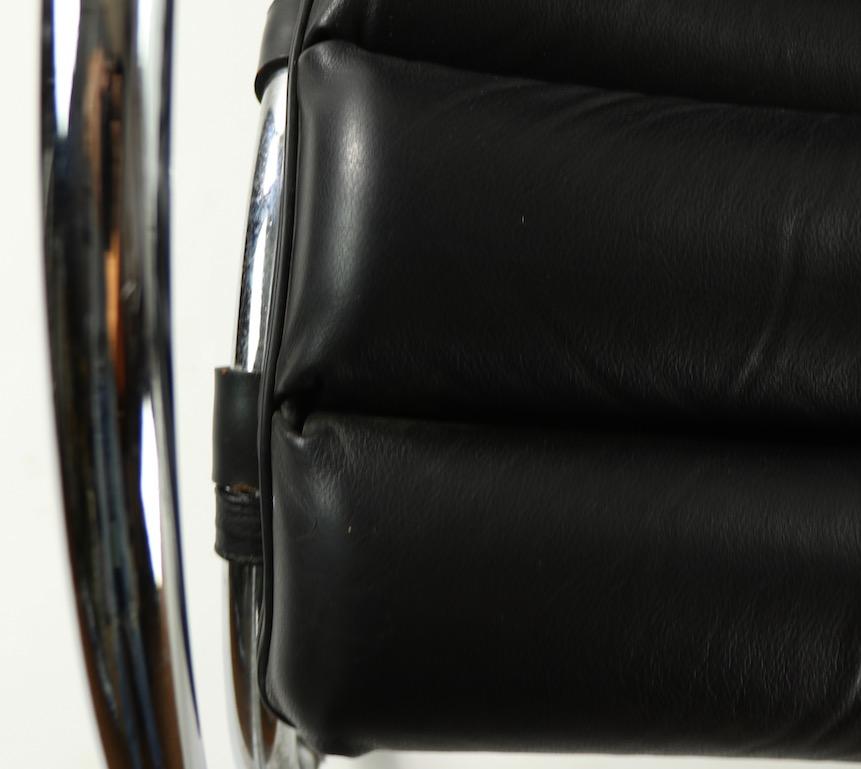 Bauhaus Ludwig Mies van der Rohe MR Style Chair