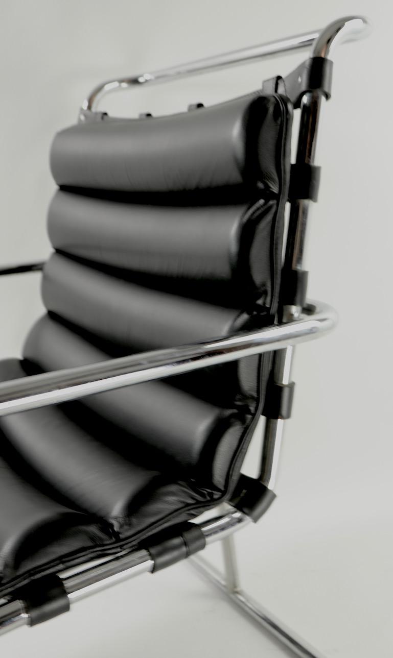Leather Ludwig Mies van der Rohe MR Style Chair