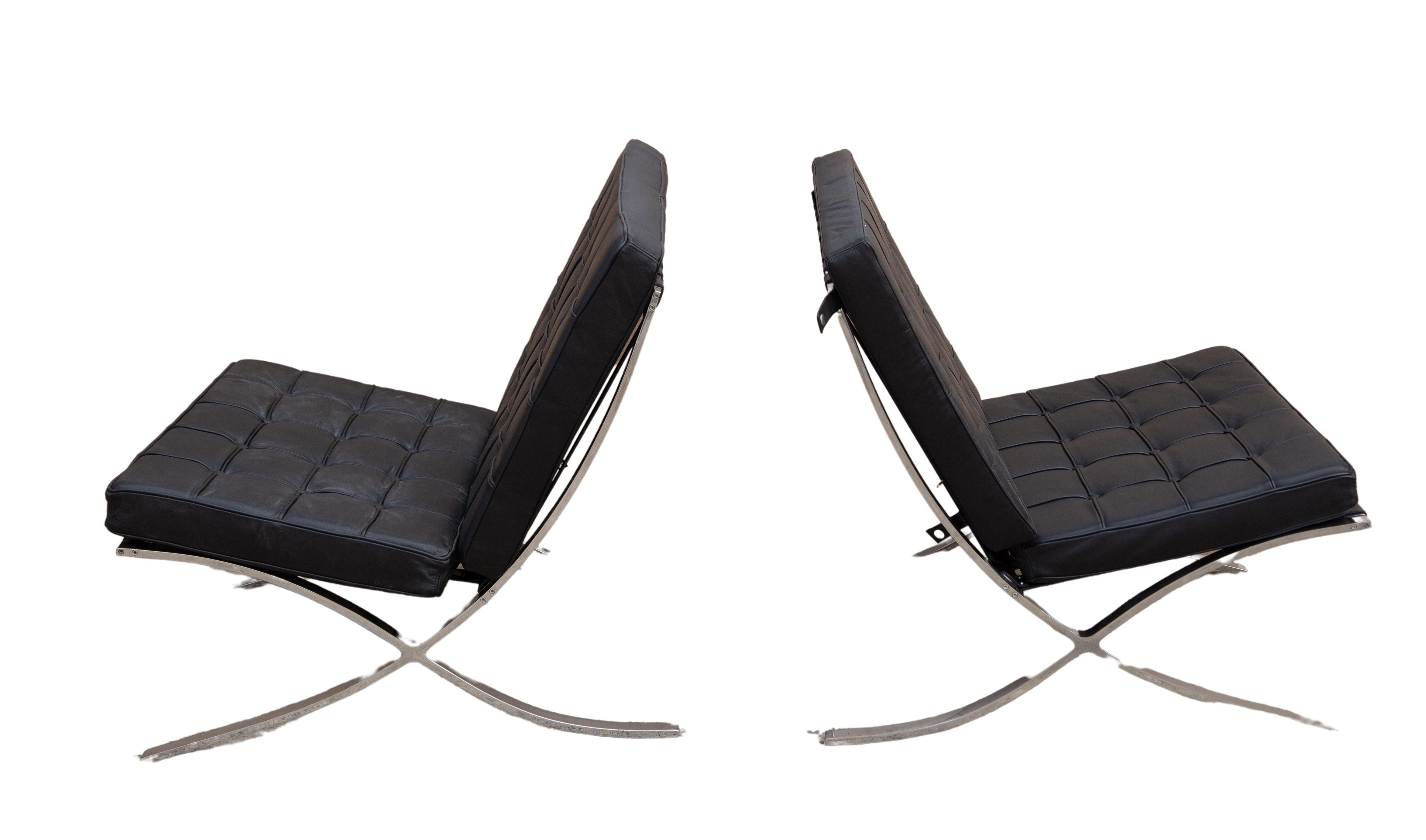 Paire de chaises Barcelona, conçue par Ludwig Mies van der Rohe en vente 2