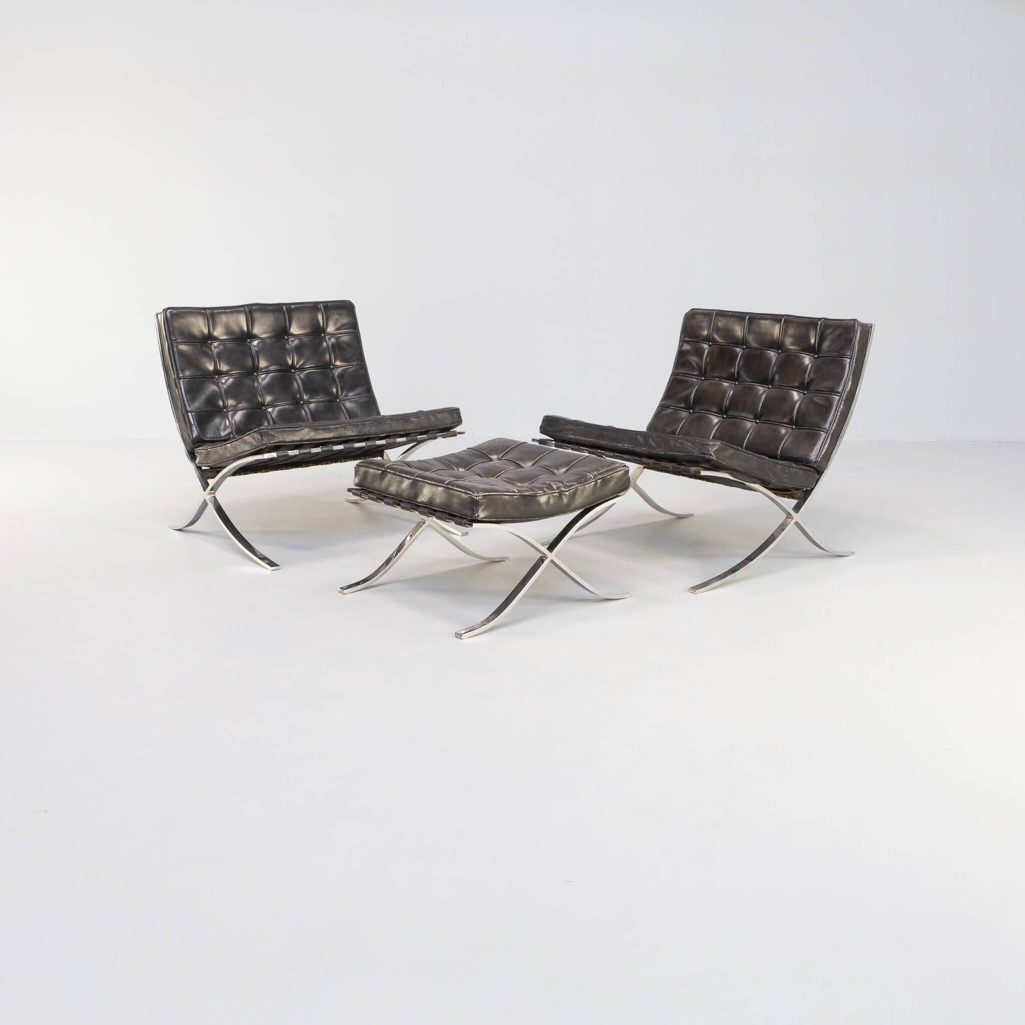 Leather Ludwig Mies van der Rohe ‘Barcelona’ Chair for Knoll International Set / 3 For Sale